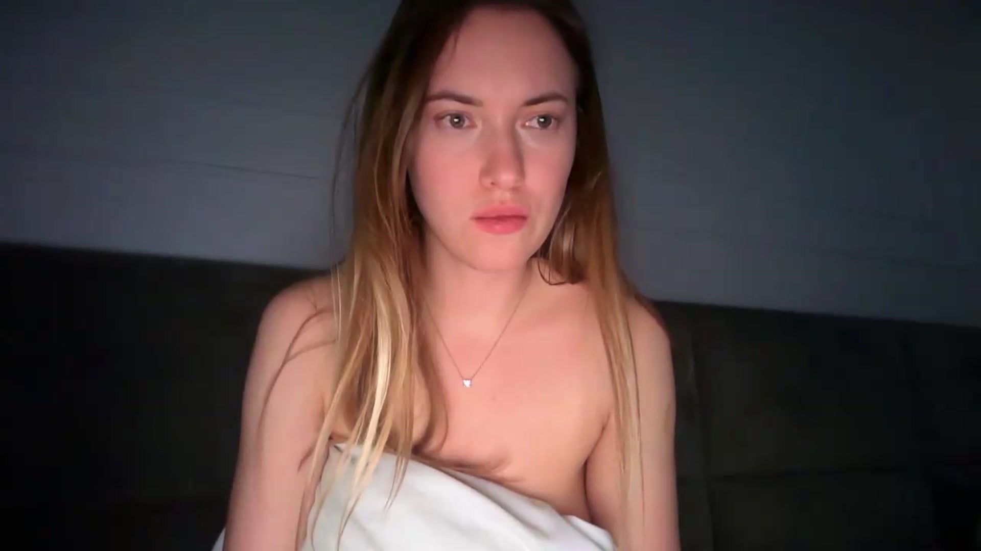 Gallery image thumbnail from SkySunFlower's myfreecams stream on, 05/17/2026, 17:47 image 6 of 20