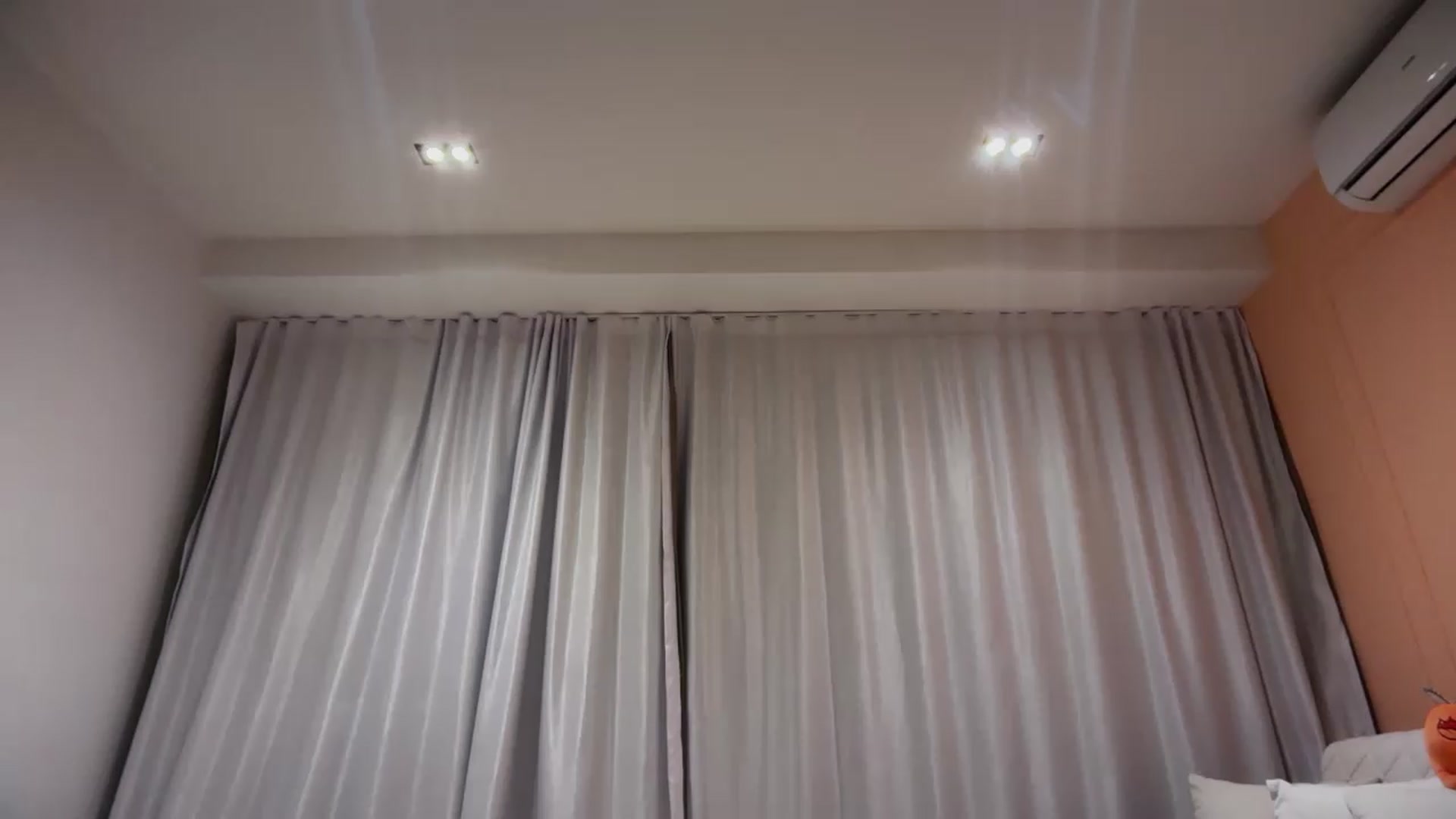 Gallery image thumbnail from SkySunFlower's myfreecams stream on, 05/20/2026, 21:08 image 19 of 20