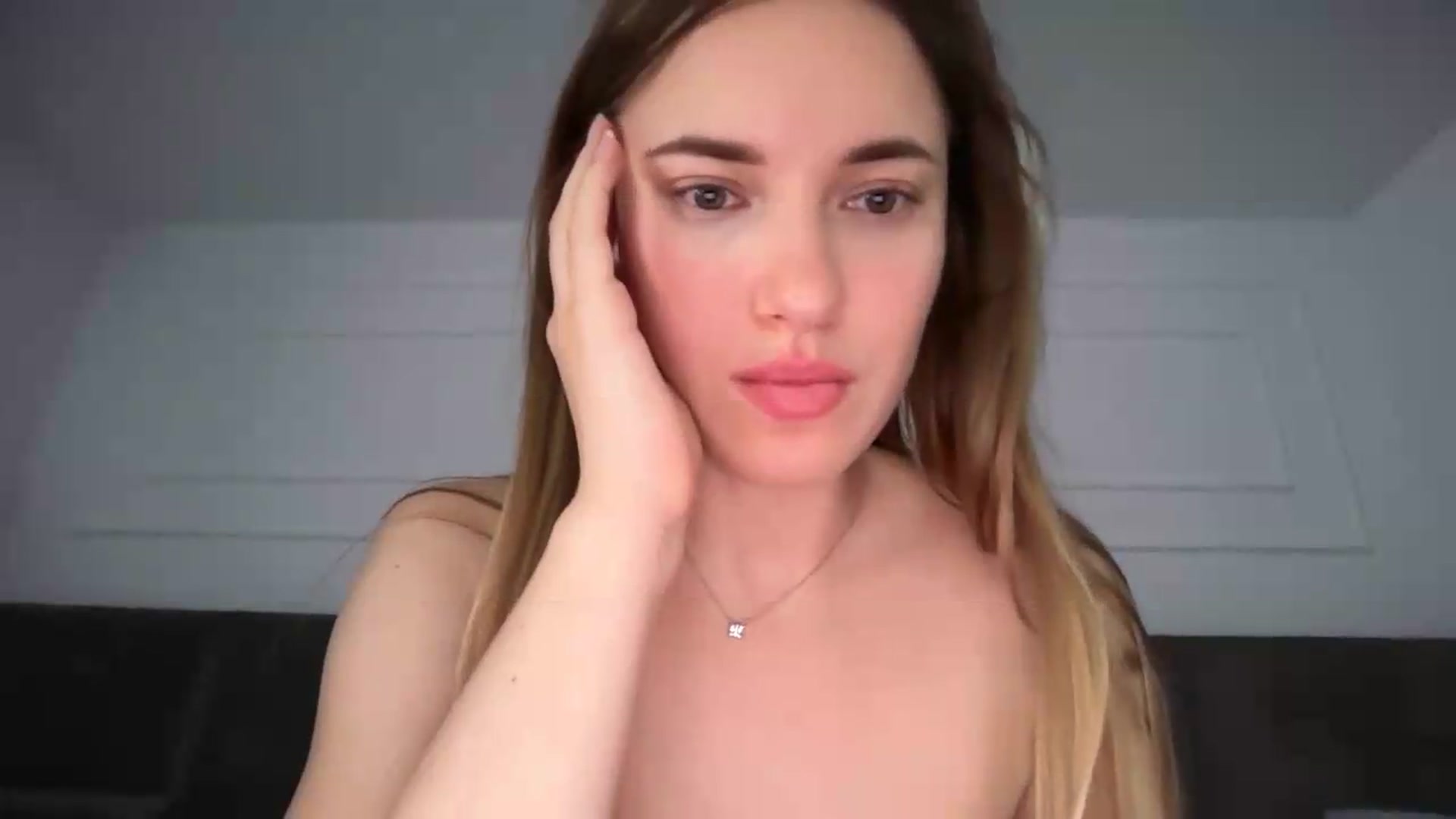 Gallery image thumbnail from SkySunFlower's myfreecams stream on, 05/24/2026, 06:11 image 16 of 20