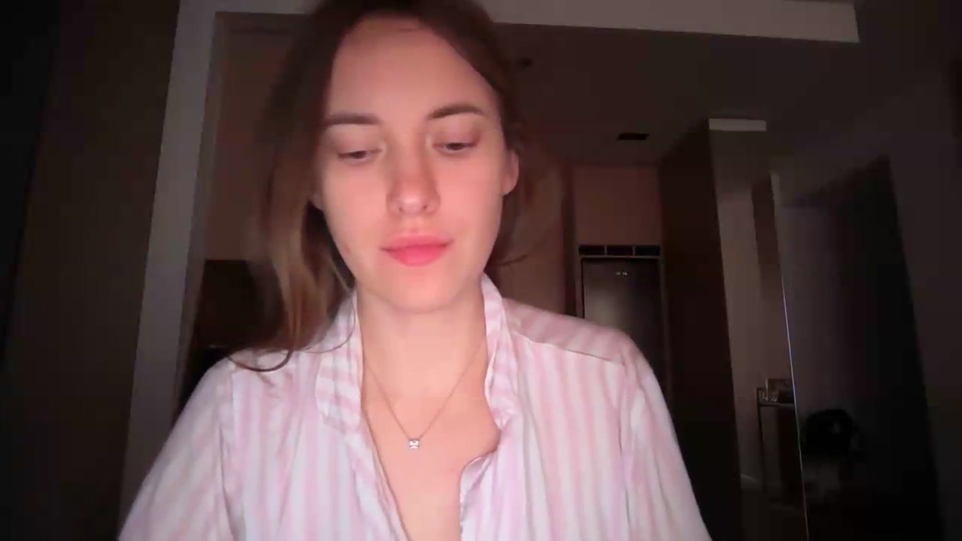 Gallery image thumbnail from SkySunFlower's myfreecams stream on, 05/27/2026, 07:53 image 2 of 20