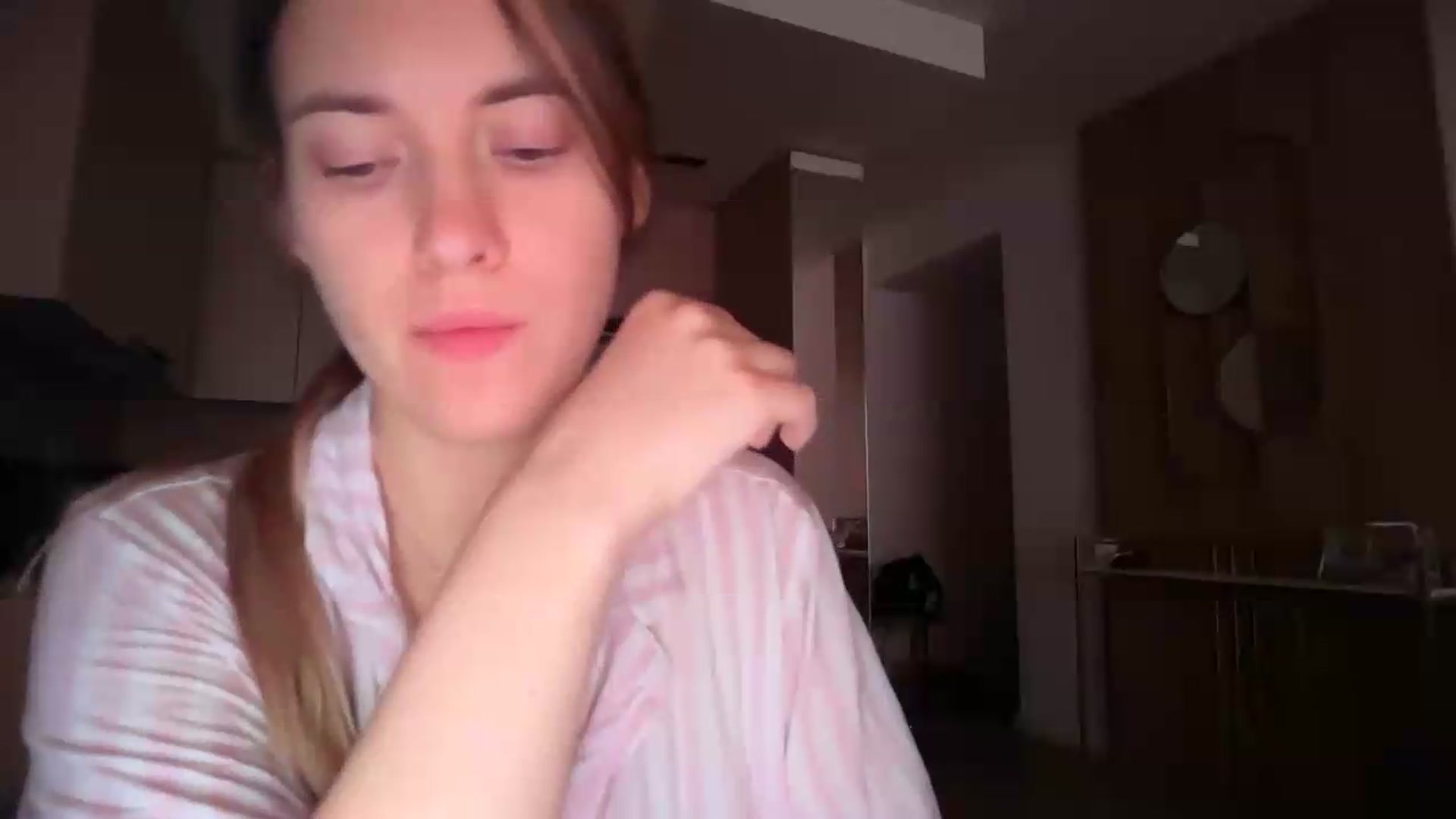 Gallery image thumbnail from SkySunFlower's myfreecams stream on, 05/27/2026, 07:53 image 18 of 20