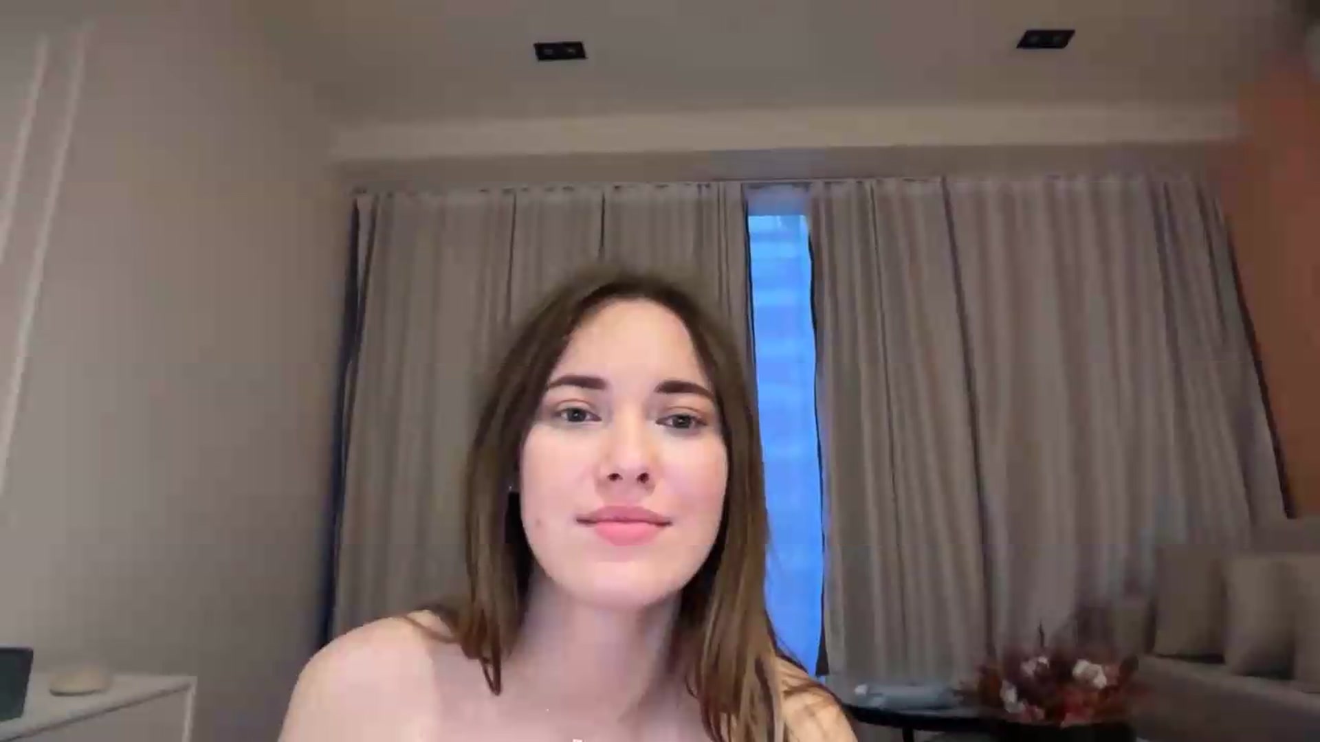 Gallery image thumbnail from SkySunFlower's myfreecams stream on, 05/29/2026, 03:24 image 9 of 20