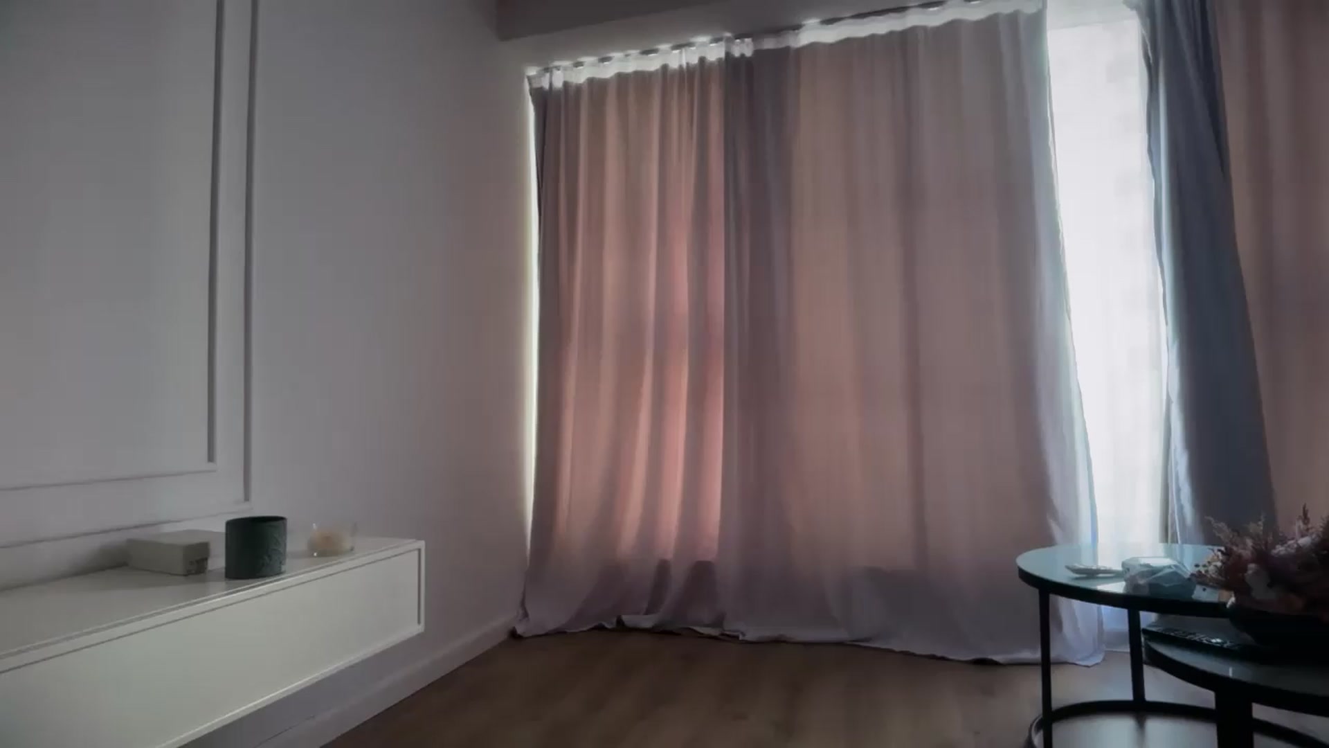 Gallery image thumbnail from SkySunFlower's myfreecams stream on, 06/01/2026, 07:29 image 16 of 20