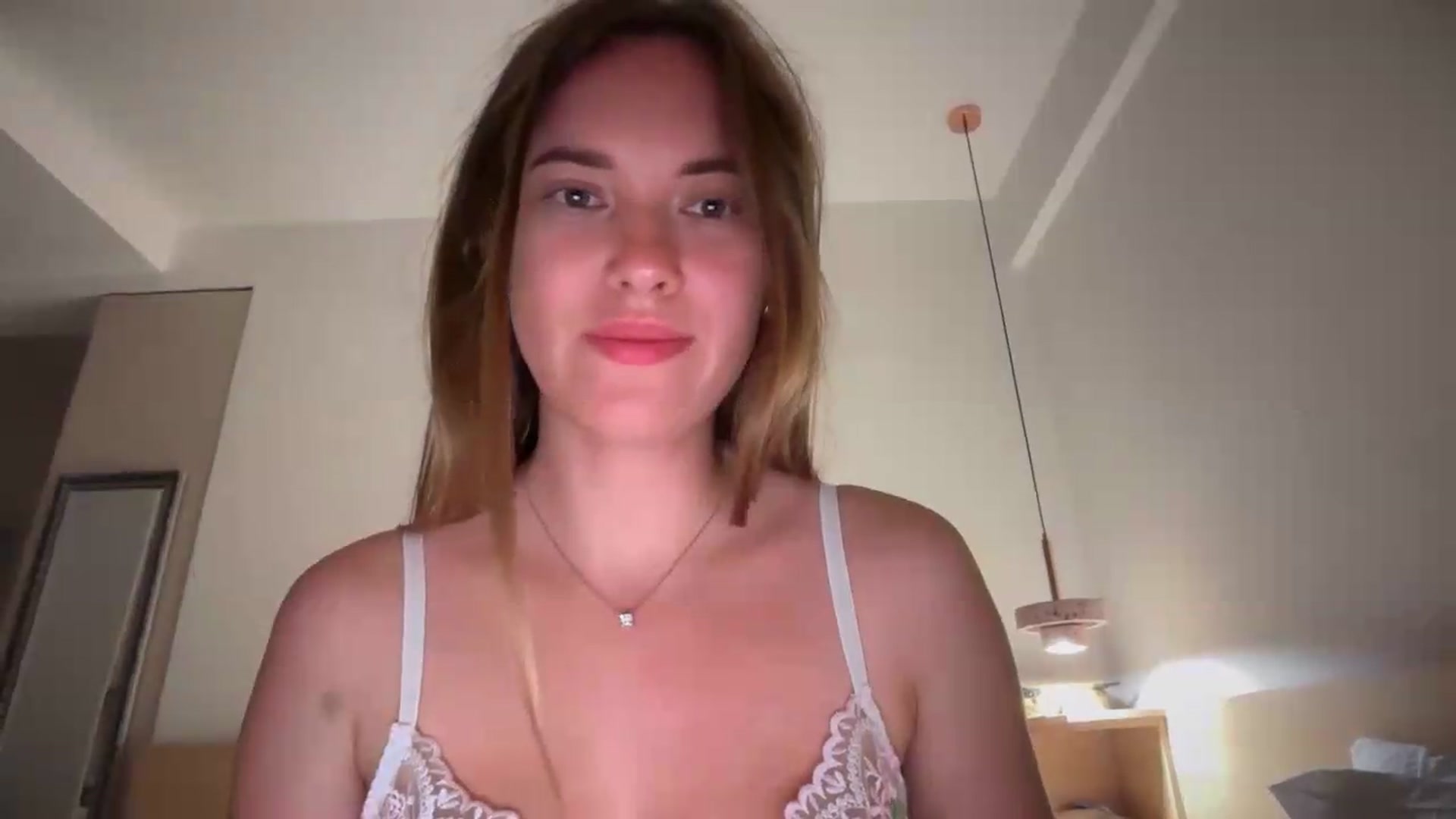 Gallery image thumbnail from SkySunFlower's myfreecams stream on, 06/07/2026, 03:13 image 10 of 20