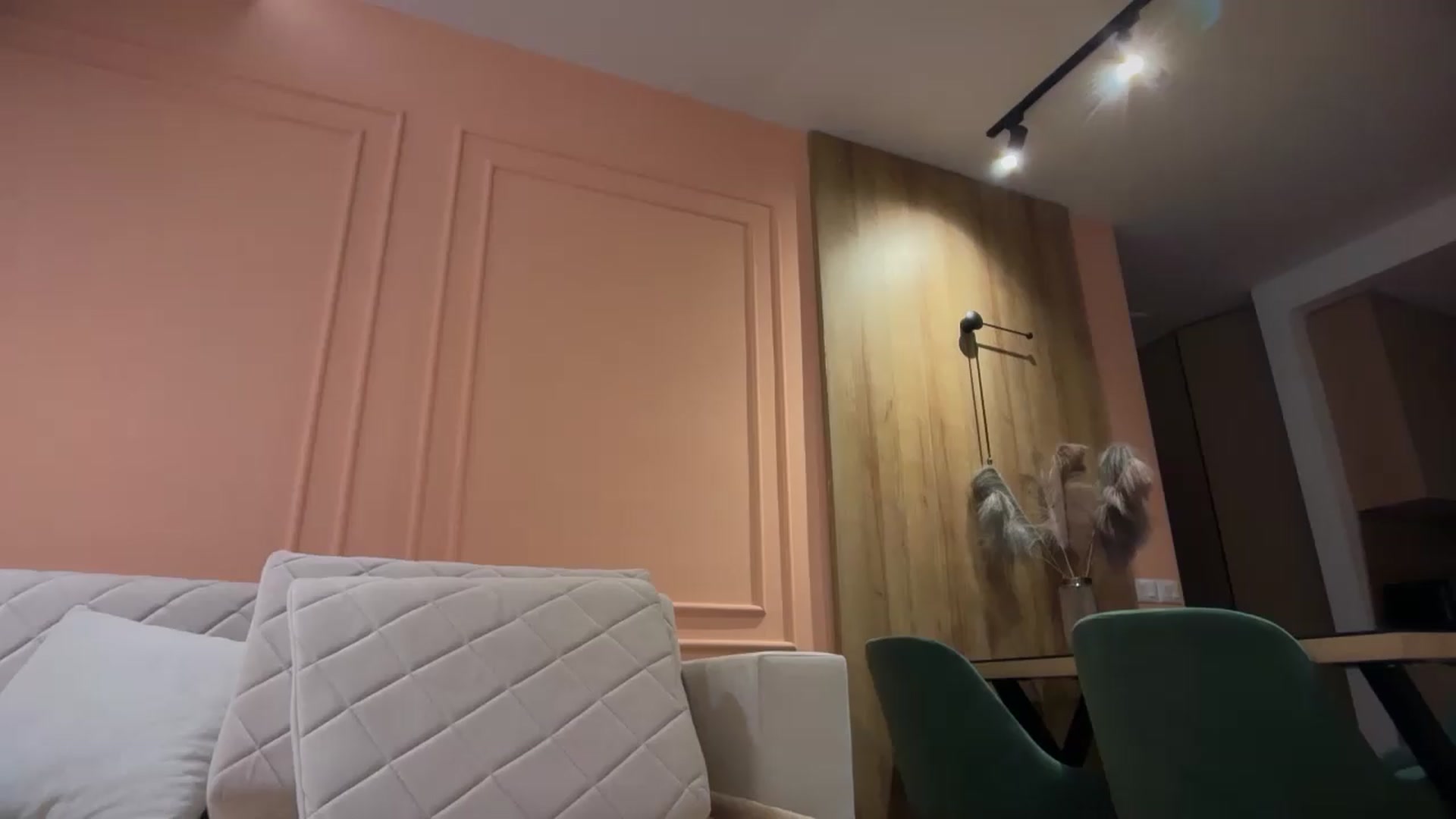 Gallery image thumbnail from SkySunFlower's myfreecams stream on, 06/14/2026, 02:01 image 1 of 20