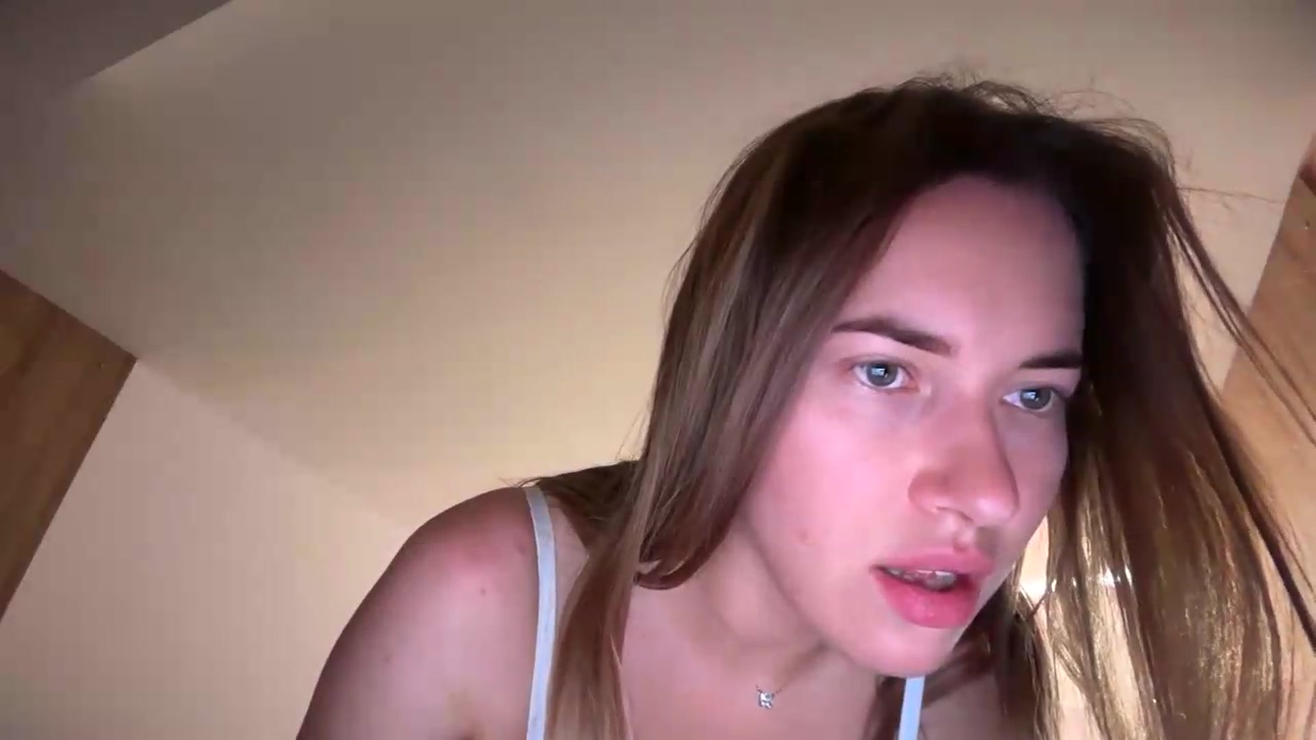 Gallery image thumbnail from SkySunFlower's myfreecams stream on, 06/16/2026, 02:23 image 17 of 20
