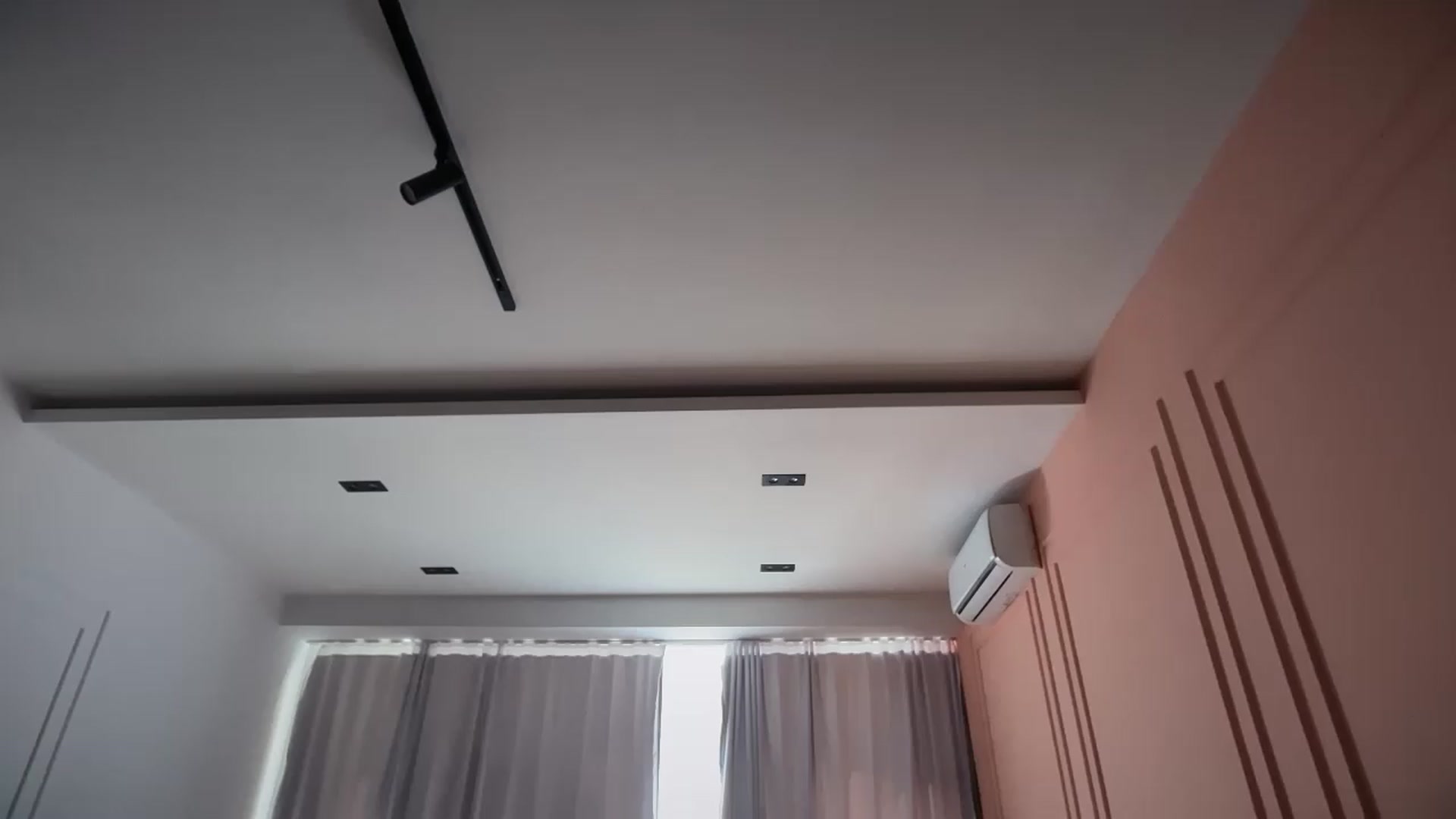 Gallery image thumbnail from SkySunFlower's myfreecams stream on, 06/22/2026, 09:29 image 12 of 20