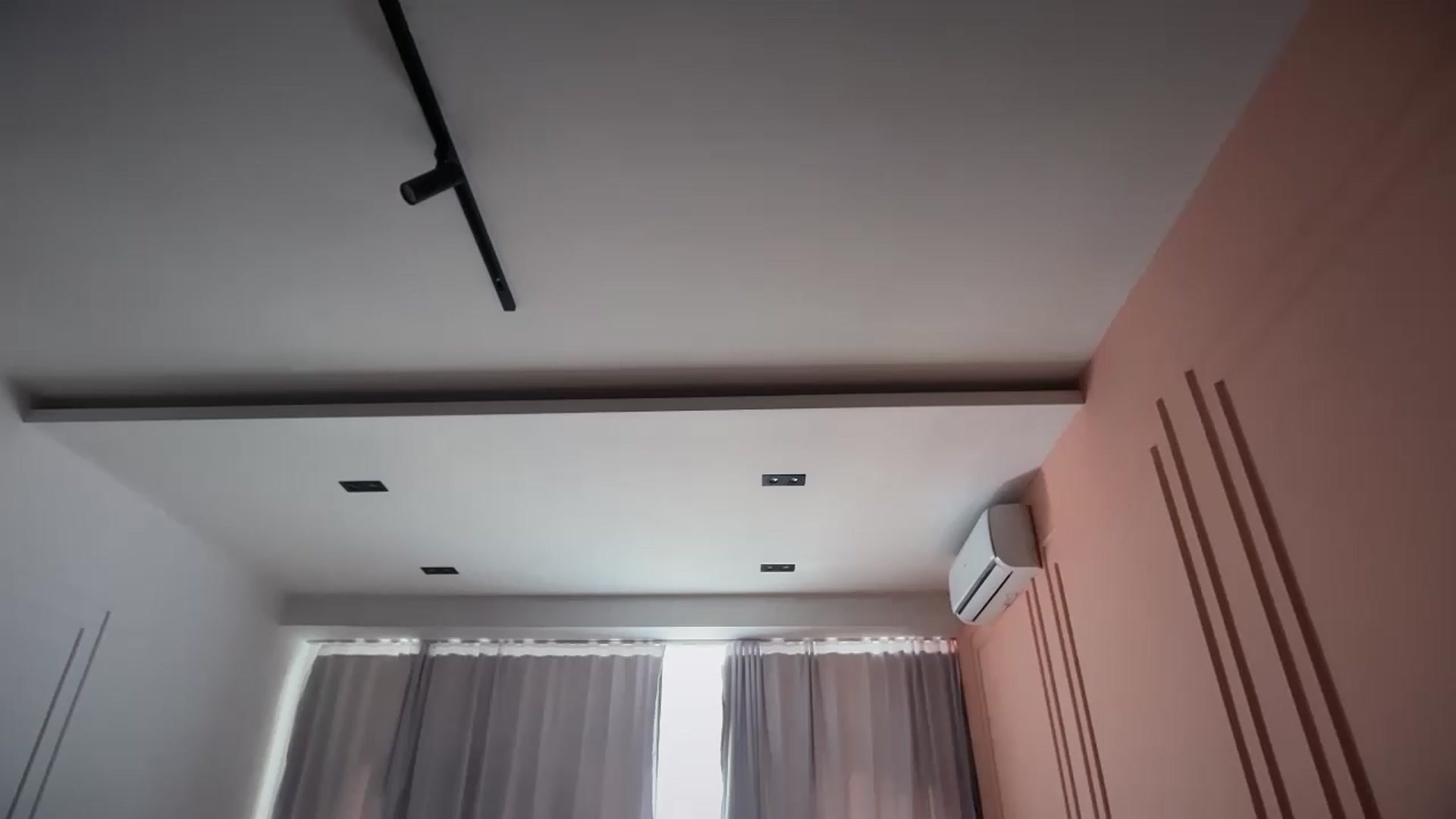 Gallery image thumbnail from SkySunFlower's myfreecams stream on, 06/22/2026, 09:29 image 15 of 20