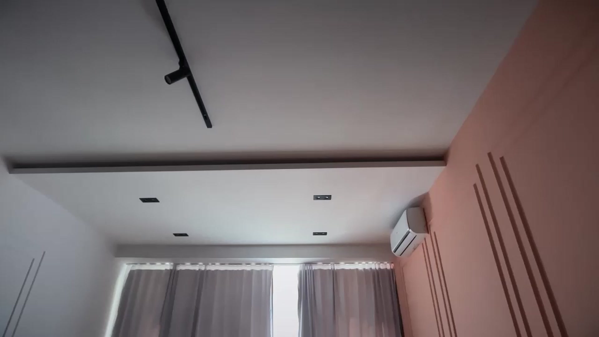 Gallery image thumbnail from SkySunFlower's myfreecams stream on, 06/22/2026, 09:29 image 11 of 20