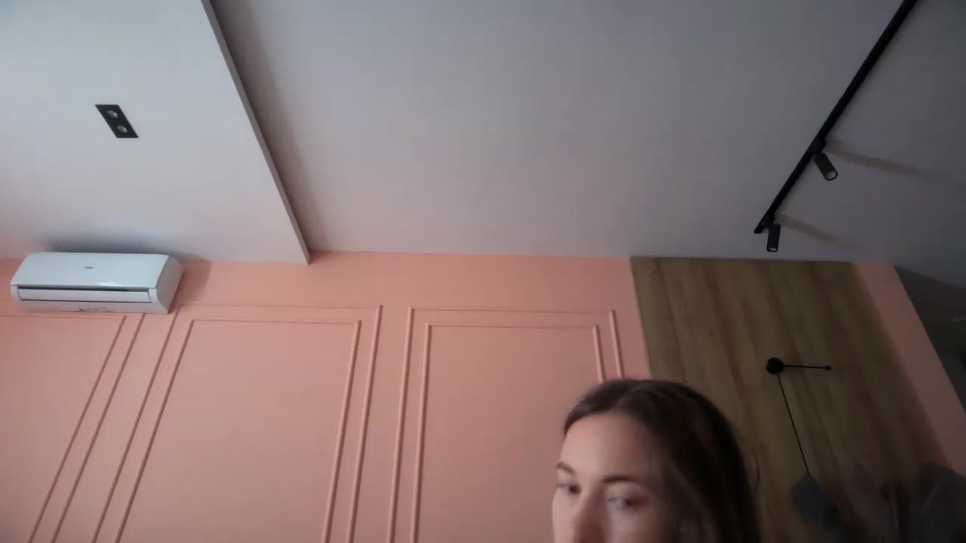 Gallery image thumbnail from SkySunFlower's myfreecams stream on, 06/23/2026, 09:57 image 14 of 20