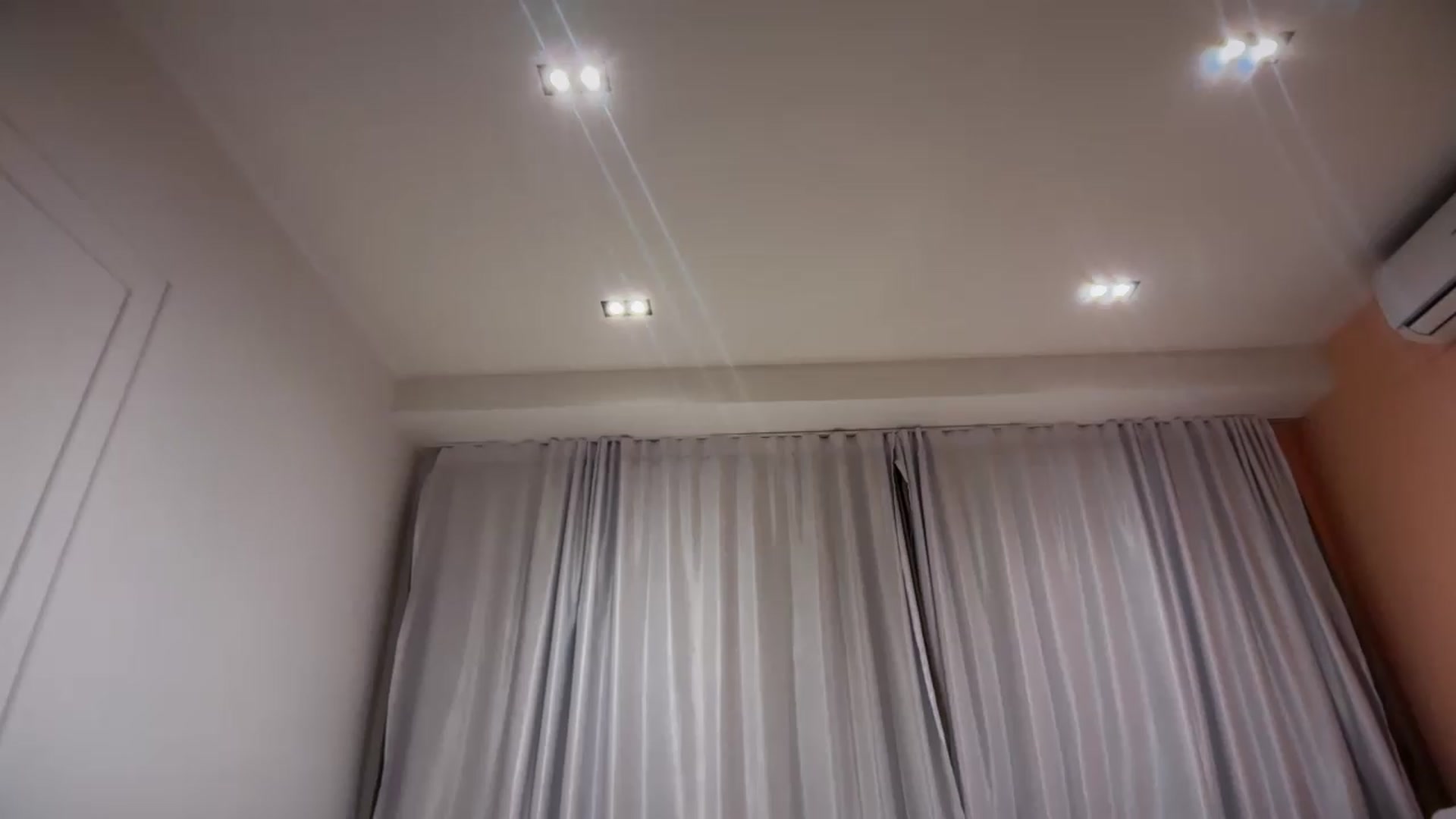 Gallery image thumbnail from SkySunFlower's myfreecams stream on, 06/24/2026, 03:49 image 7 of 20