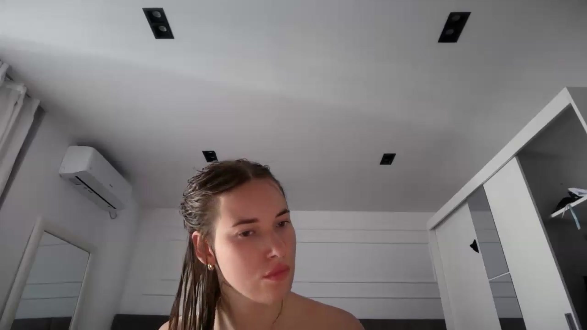 Gallery image thumbnail from SkySunFlower's myfreecams stream on, 06/27/2026, 09:28 image 4 of 20
