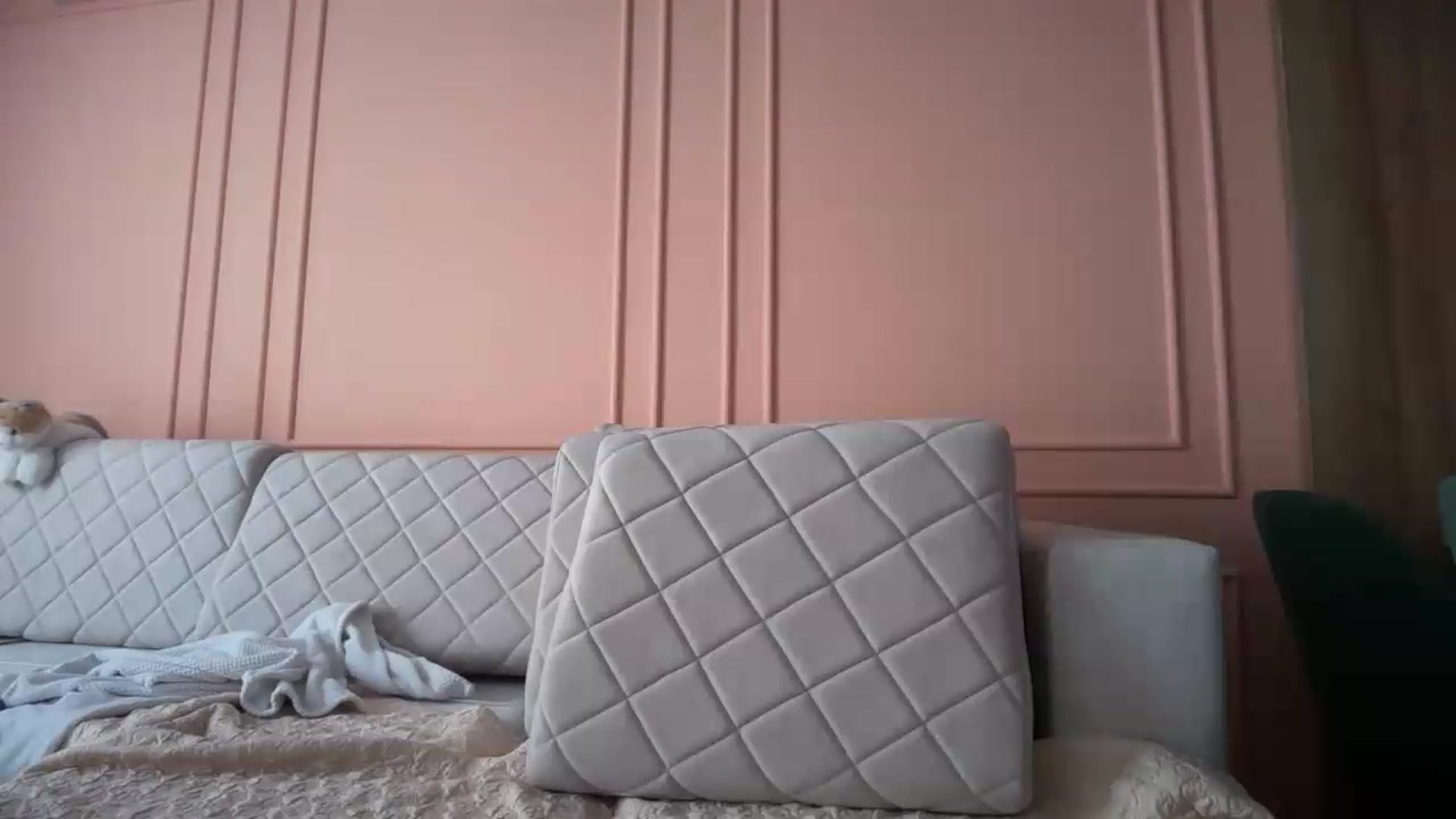 Gallery image thumbnail from SkySunFlower's myfreecams stream on, 06/29/2026, 06:42 image 5 of 20