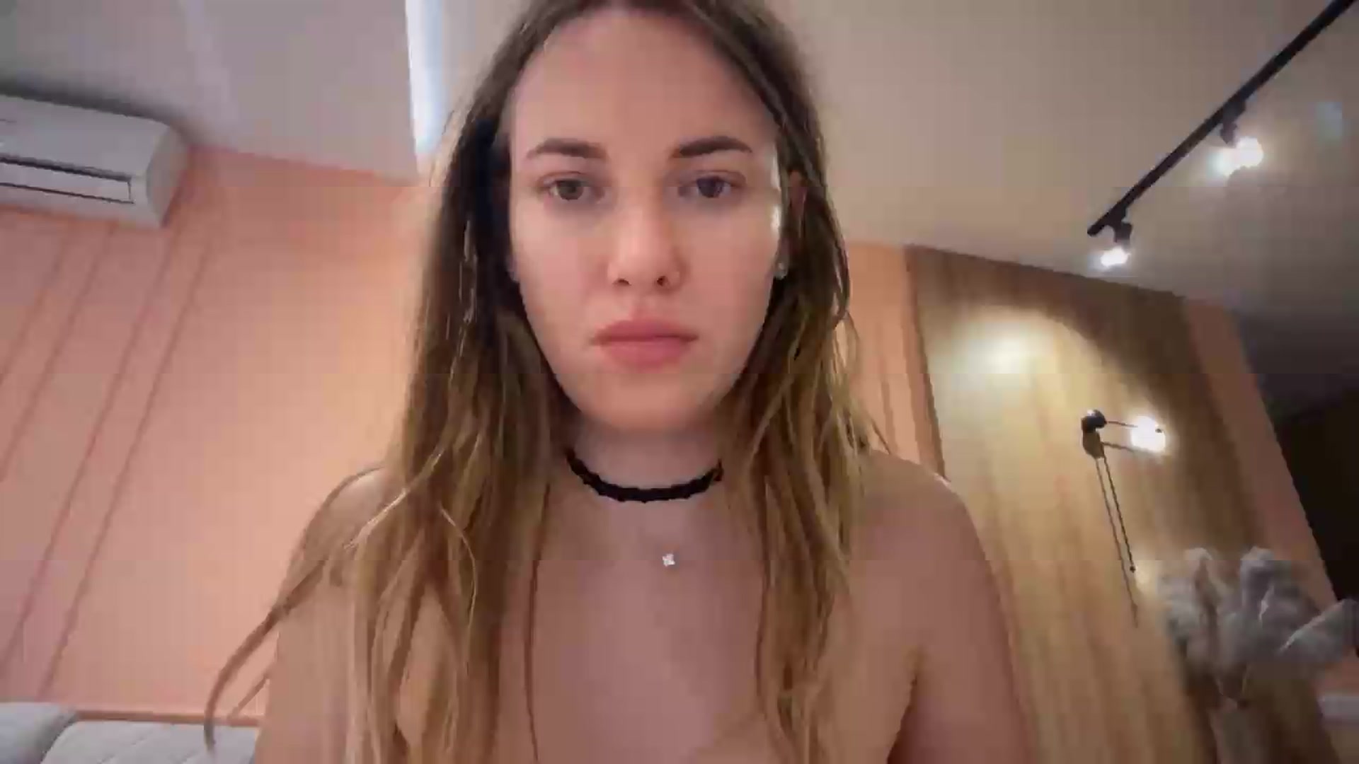 Gallery image thumbnail from SkySunFlower's myfreecams stream on, 07/04/2026, 01:45 image 1 of 20