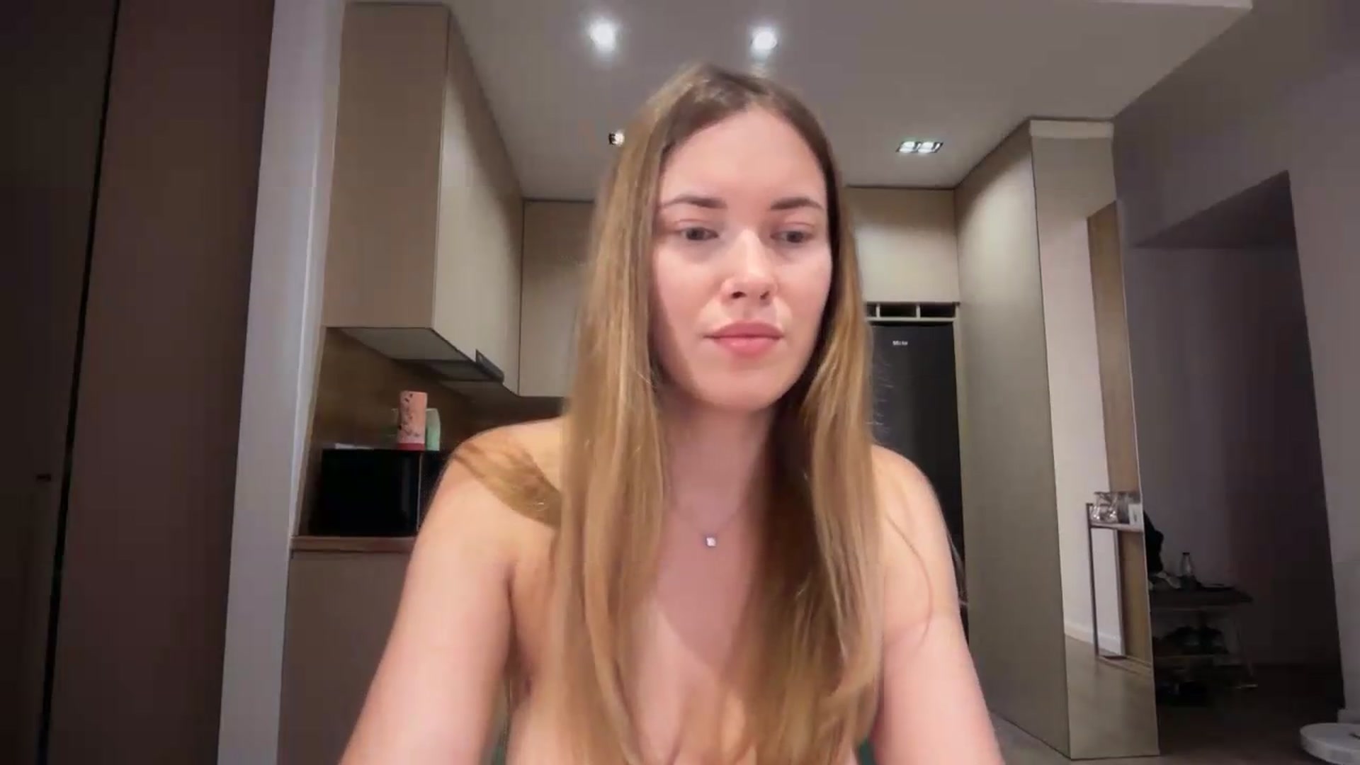Gallery image thumbnail from SkySunFlower's myfreecams stream on, 07/08/2026, 23:20 image 12 of 20