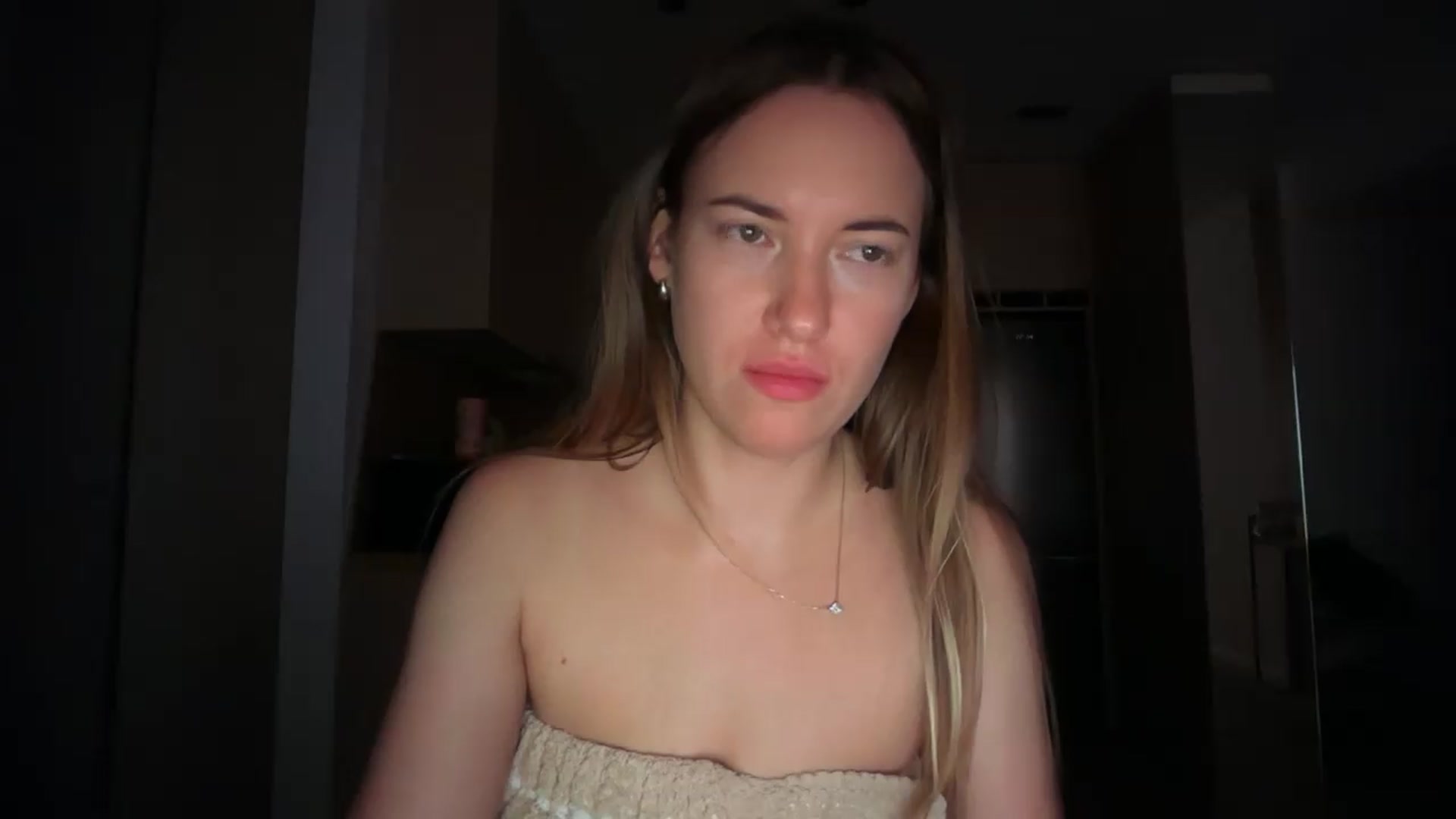 Gallery image thumbnail from SkySunFlower's myfreecams stream on, 07/10/2026, 05:27 image 14 of 20