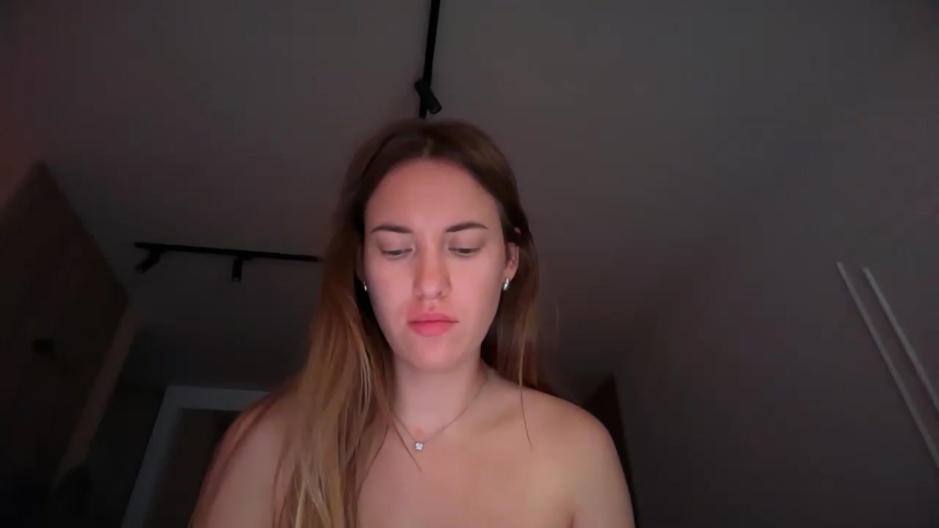 Gallery image thumbnail from SkySunFlower's myfreecams stream on, 07/10/2026, 06:01 image 1 of 20