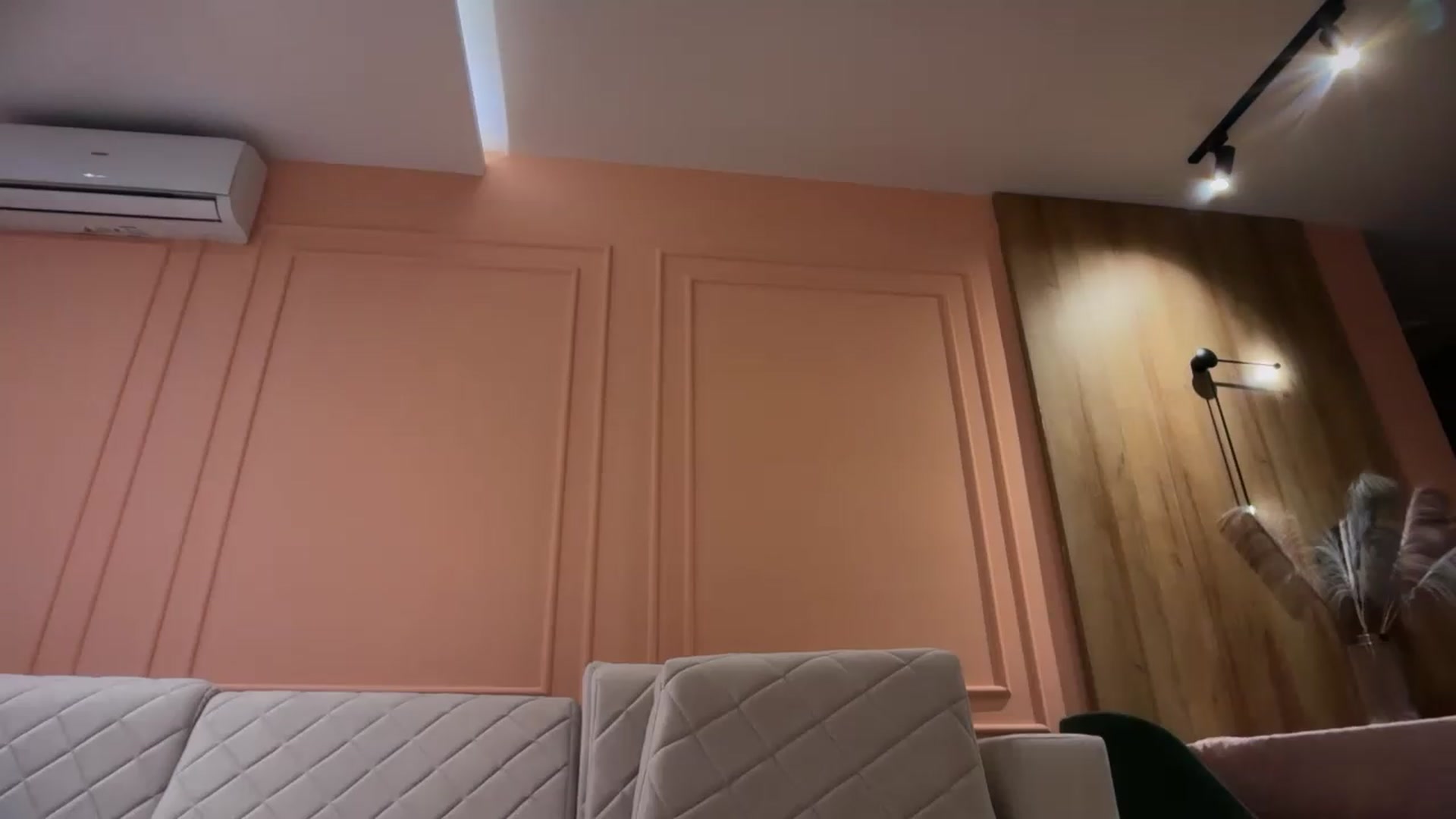Gallery image thumbnail from SkySunFlower's myfreecams stream on, 07/10/2026, 22:23 image 8 of 20