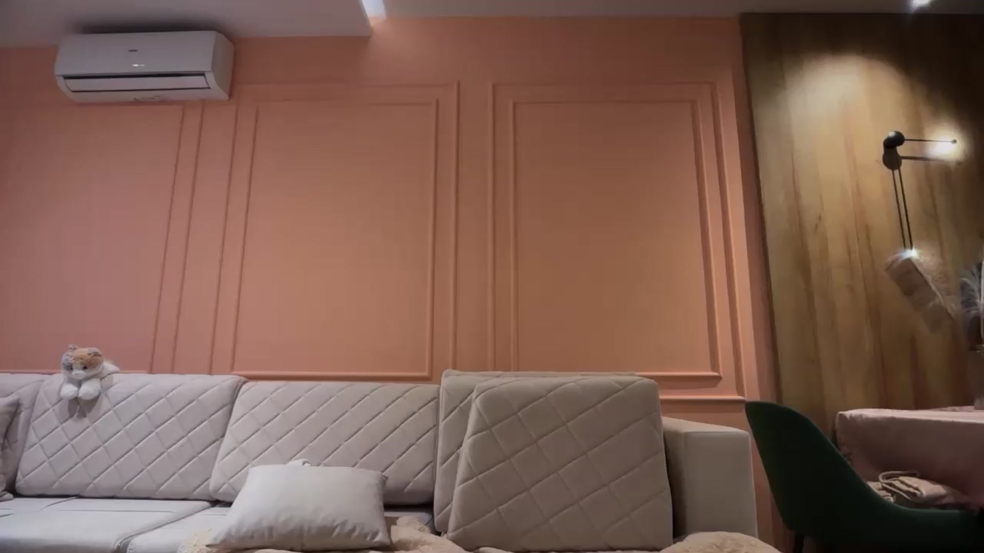 Gallery image thumbnail from SkySunFlower's myfreecams stream on, 07/11/2026, 01:41 image 3 of 20