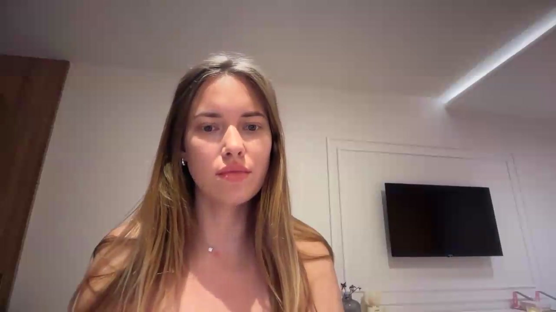 Gallery image thumbnail from SkySunFlower's myfreecams stream on, 07/11/2026, 02:08 image 12 of 20