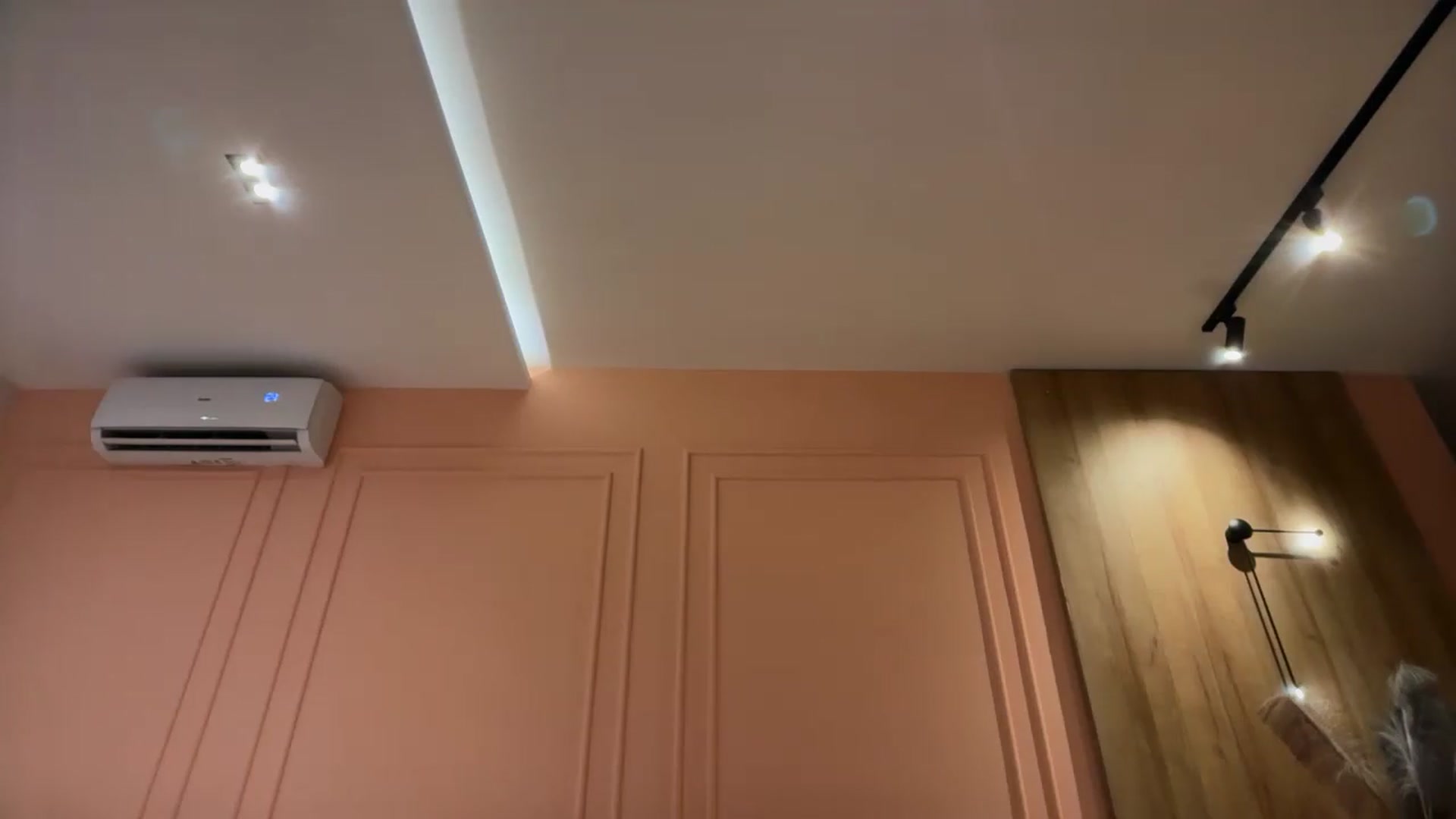 Gallery image thumbnail from SkySunFlower's myfreecams stream on, 07/11/2026, 04:14 image 10 of 20