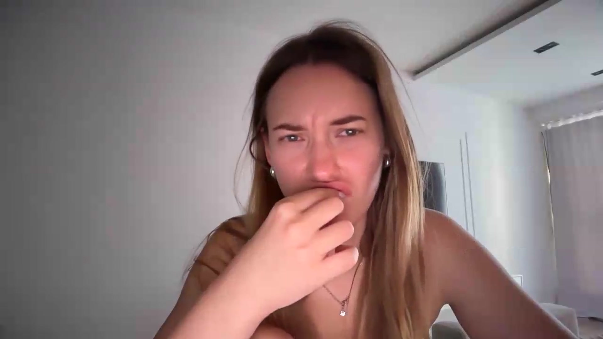 Gallery image thumbnail from SkySunFlower's myfreecams stream on, 07/12/2026, 05:39 image 7 of 20