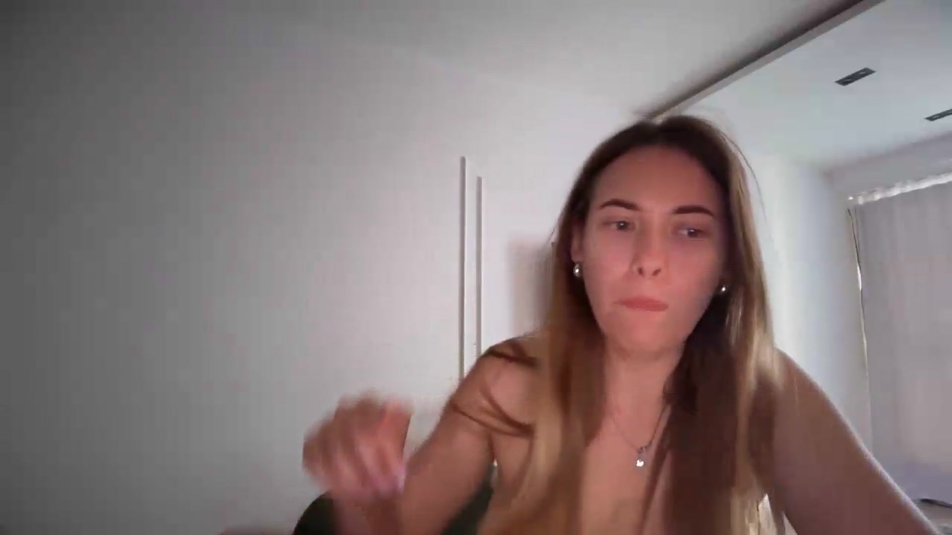 Gallery image thumbnail from SkySunFlower's myfreecams stream on, 07/12/2026, 05:39 image 8 of 20