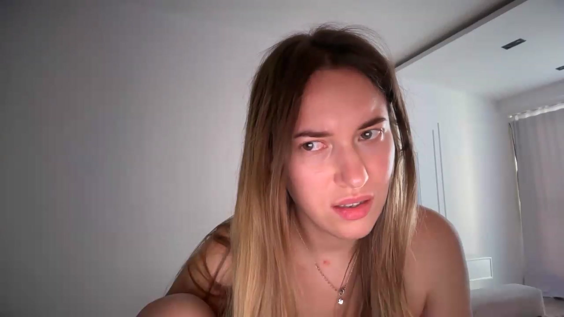 Gallery image thumbnail from SkySunFlower's myfreecams stream on, 07/12/2026, 05:39 image 6 of 20