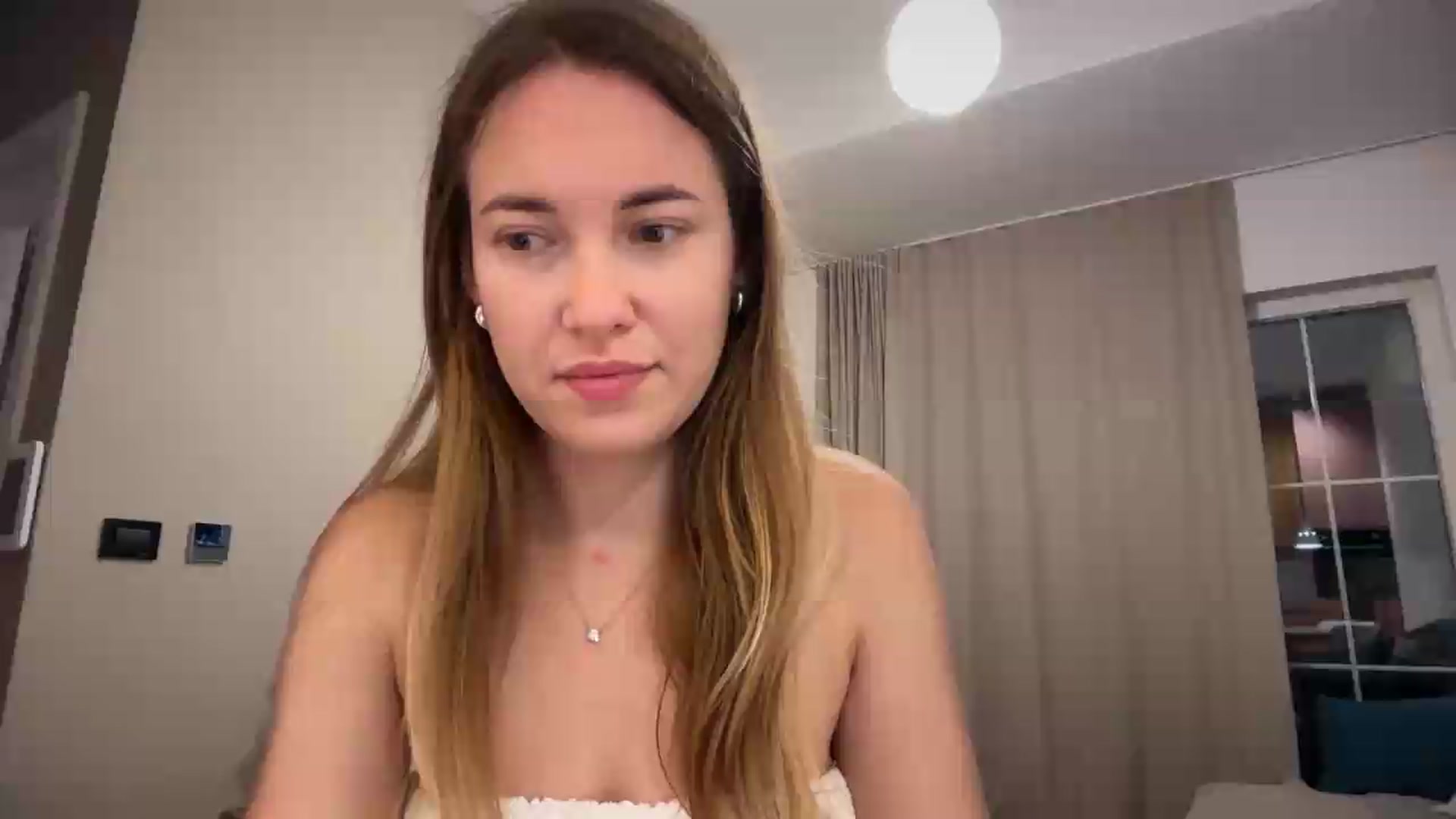 Gallery image thumbnail from SkySunFlower's myfreecams stream on, 07/13/2026, 24:16 image 1 of 20