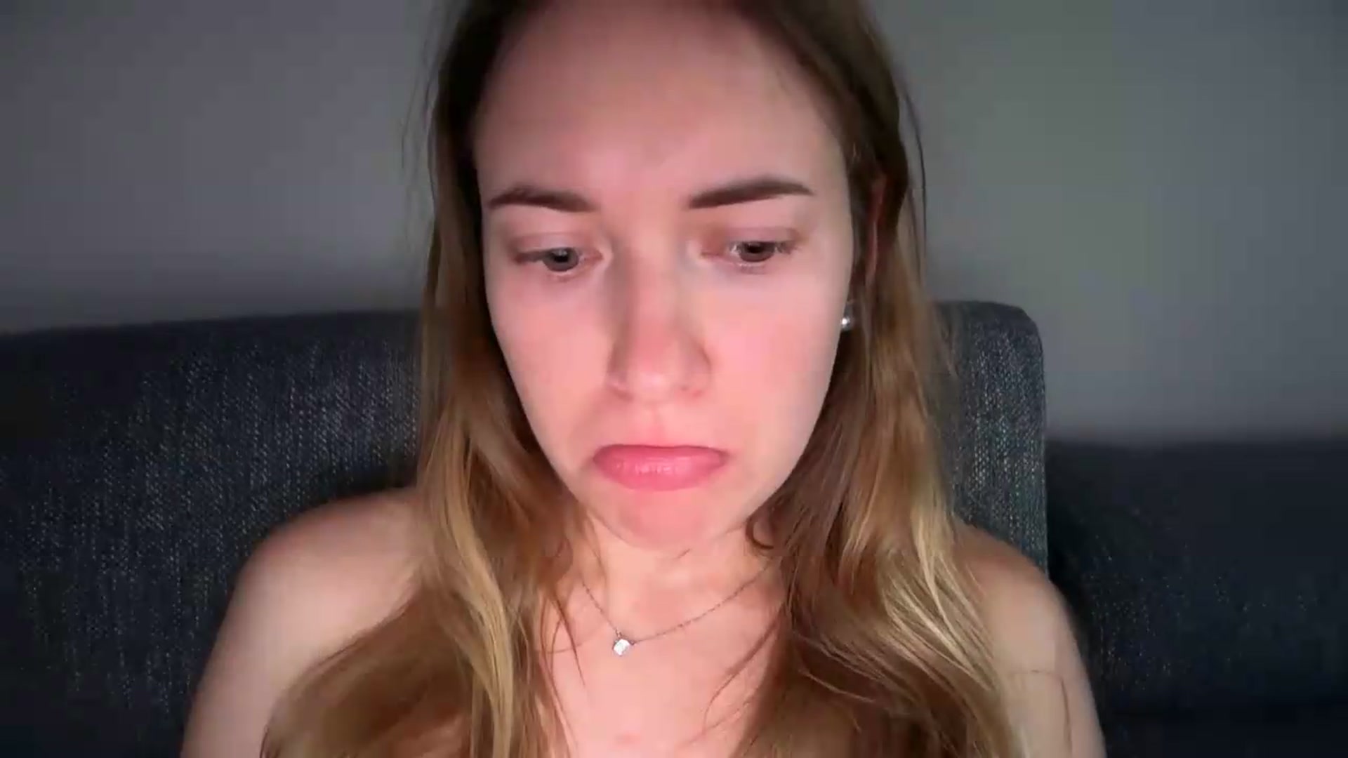 Gallery image thumbnail from SkySunFlower's myfreecams stream on, 07/20/2026, 03:54 image 12 of 20