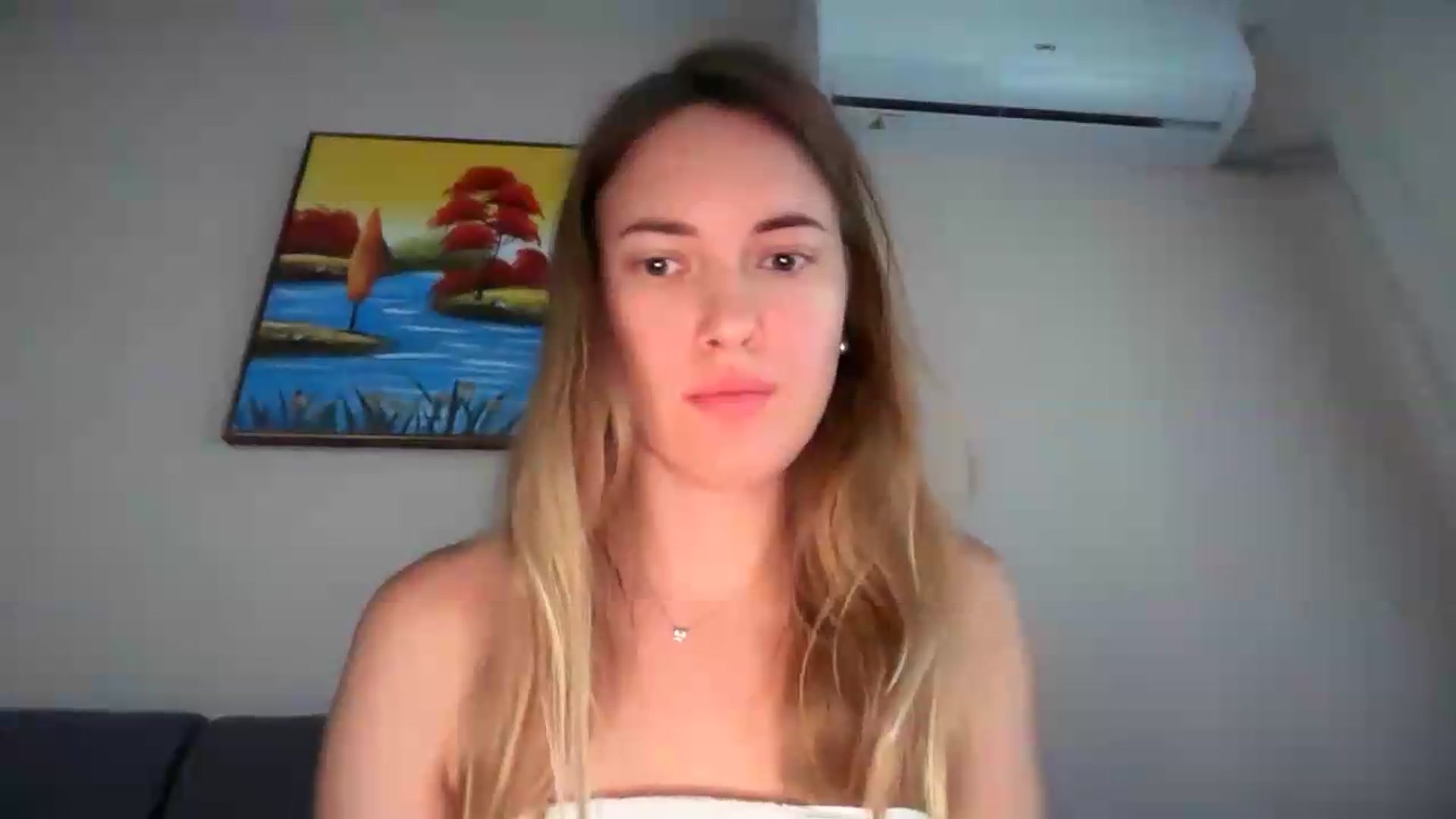 Gallery image thumbnail from SkySunFlower's myfreecams stream on, 07/20/2026, 03:54 image 9 of 20