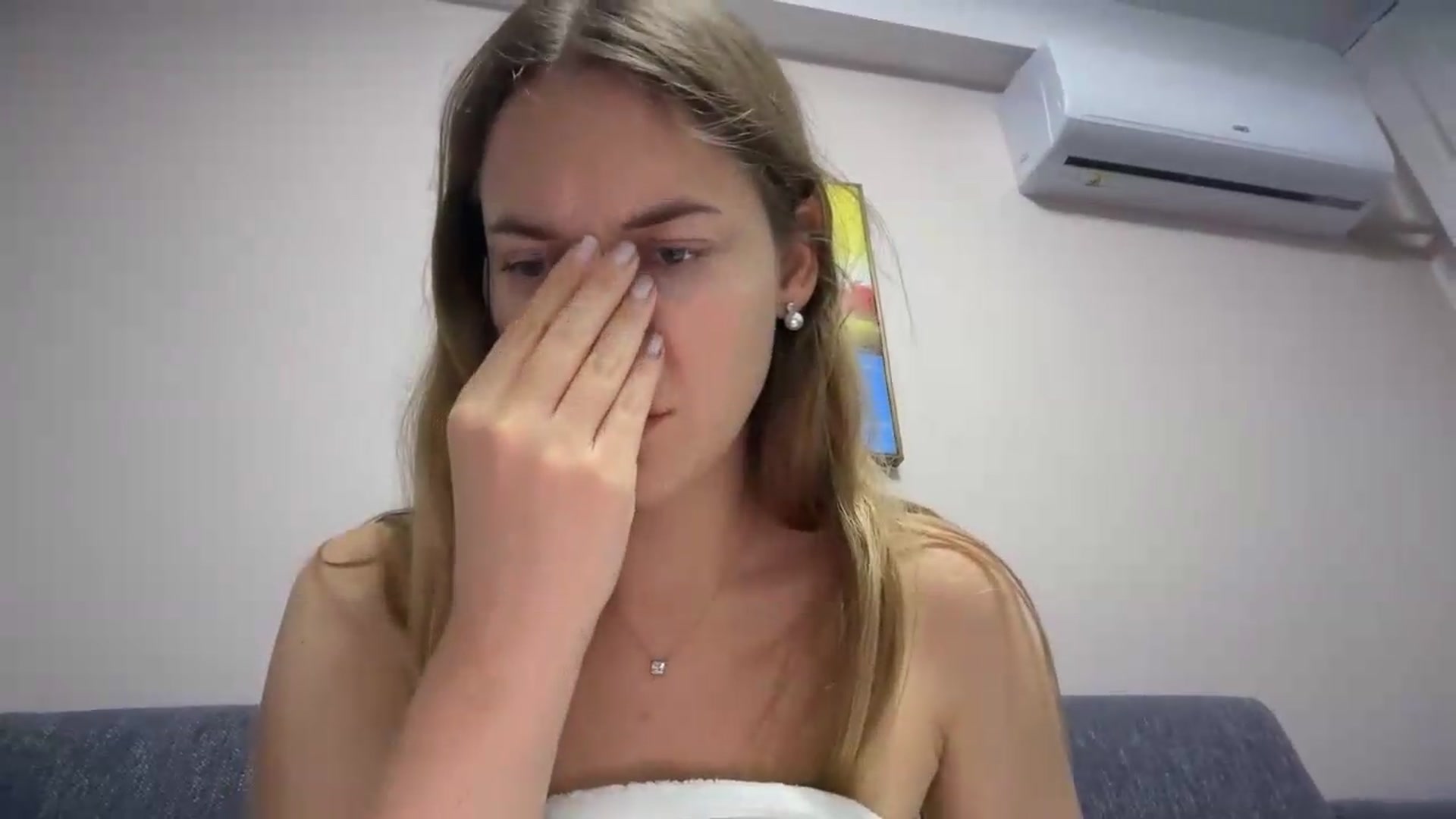 Gallery image thumbnail from SkySunFlower's myfreecams stream on, 07/20/2026, 21:58 image 3 of 20