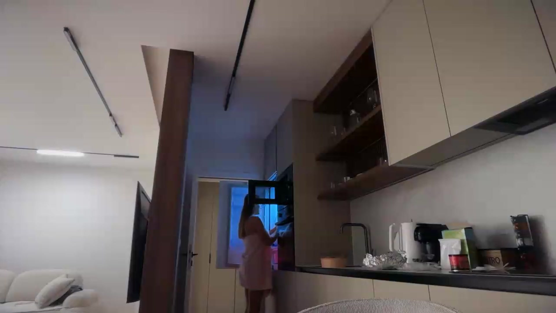 Gallery image thumbnail from SkySunFlower's myfreecams stream on, 07/27/2026, 02:44 image 11 of 20