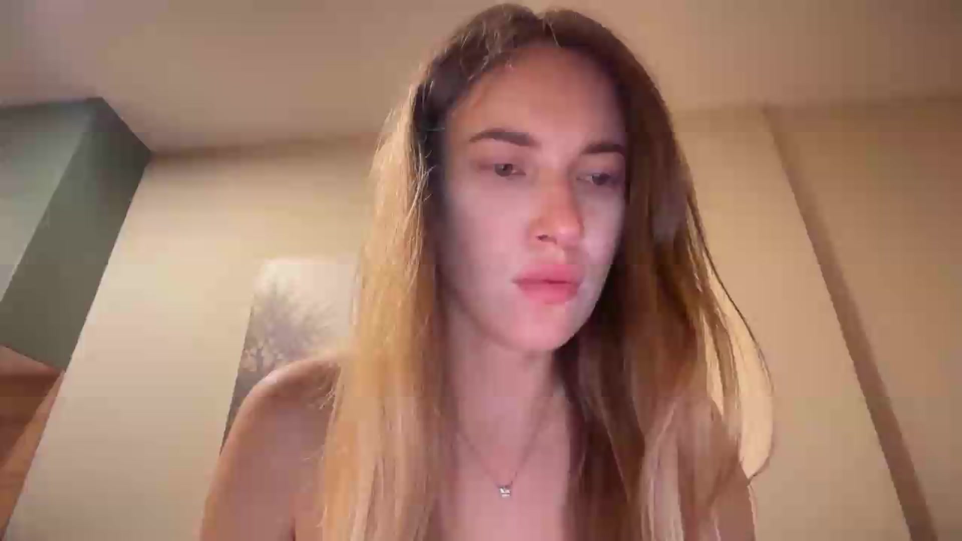 Gallery image thumbnail from SkySunFlower's myfreecams stream on, 07/31/2026, 01:01 image 1 of 20