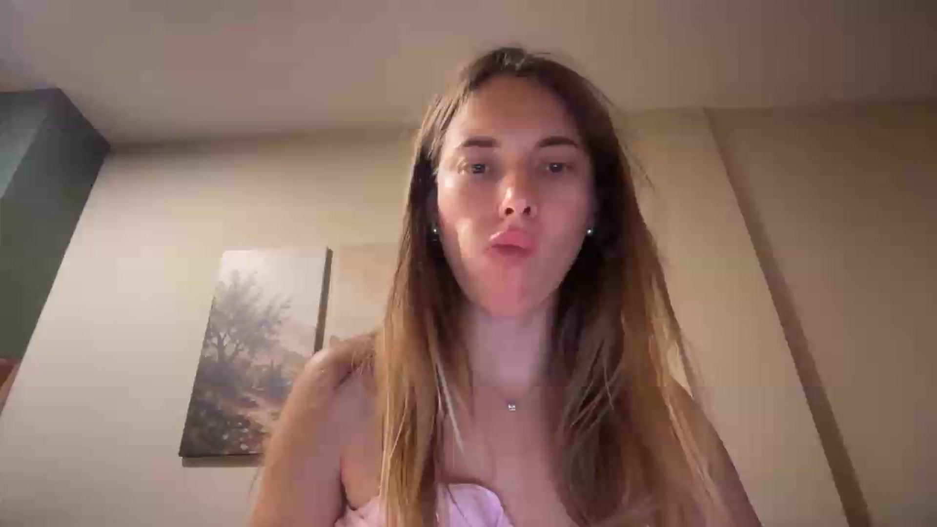Gallery image thumbnail from SkySunFlower's myfreecams stream on, 08/01/2026, 04:58 image 1 of 20