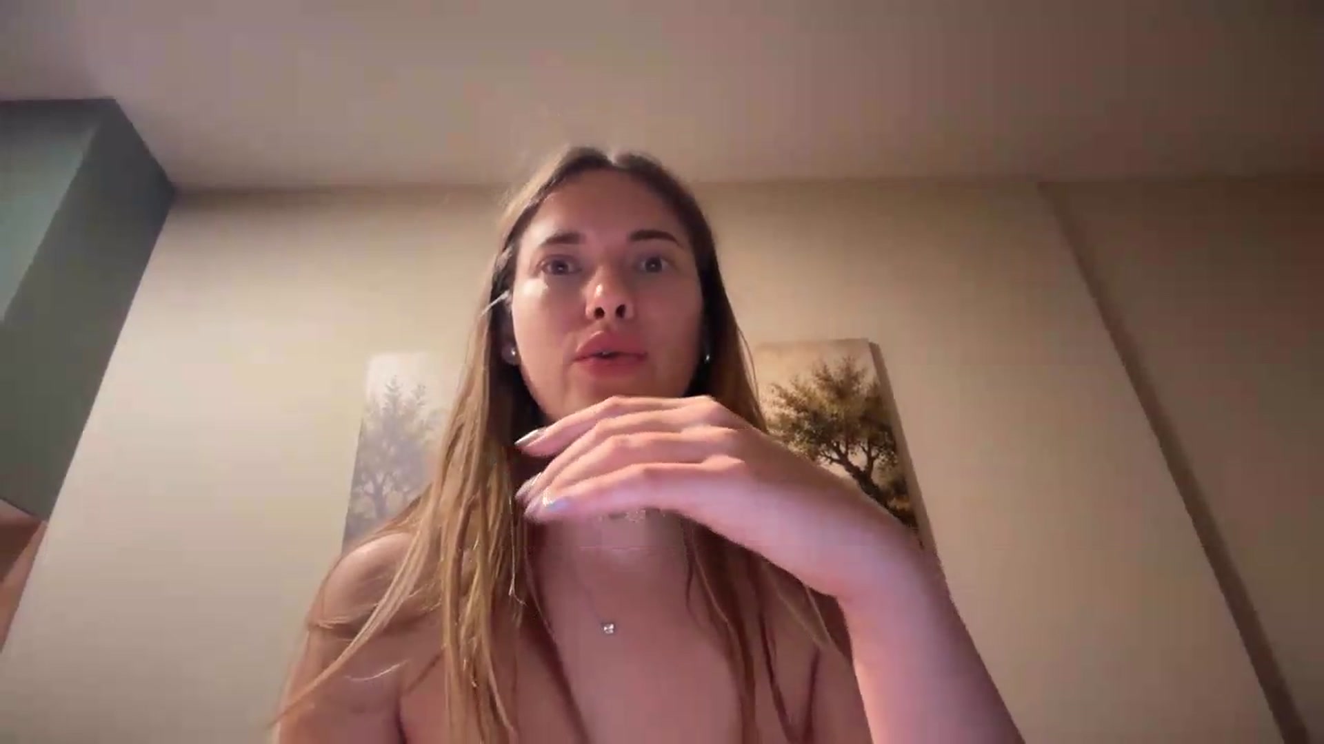 Gallery image thumbnail from SkySunFlower's myfreecams stream on, 08/03/2026, 04:36 image 11 of 20