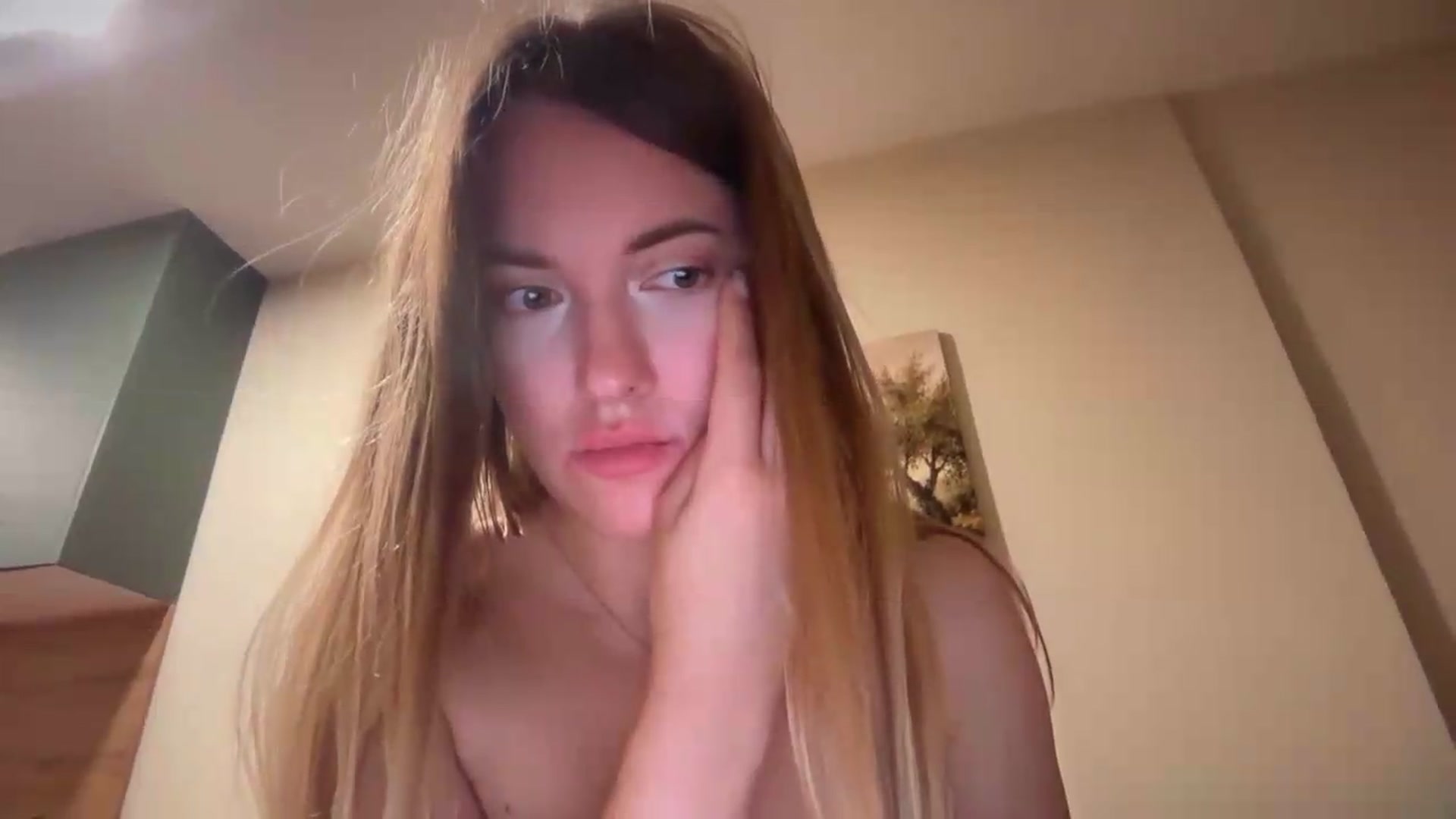 Gallery image thumbnail from SkySunFlower's myfreecams stream on, 08/07/2026, 01:00 image 3 of 20