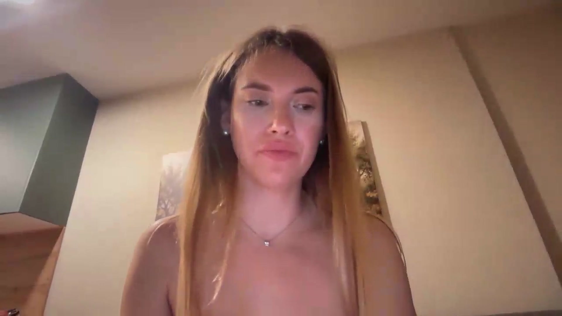 Gallery image thumbnail from SkySunFlower's myfreecams stream on, 08/07/2026, 01:00 image 2 of 20