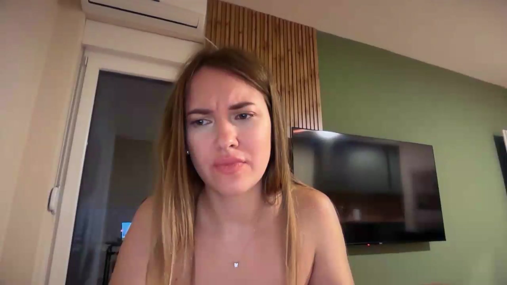 Gallery image thumbnail from SkySunFlower's myfreecams stream on, 08/07/2026, 03:12 image 15 of 20