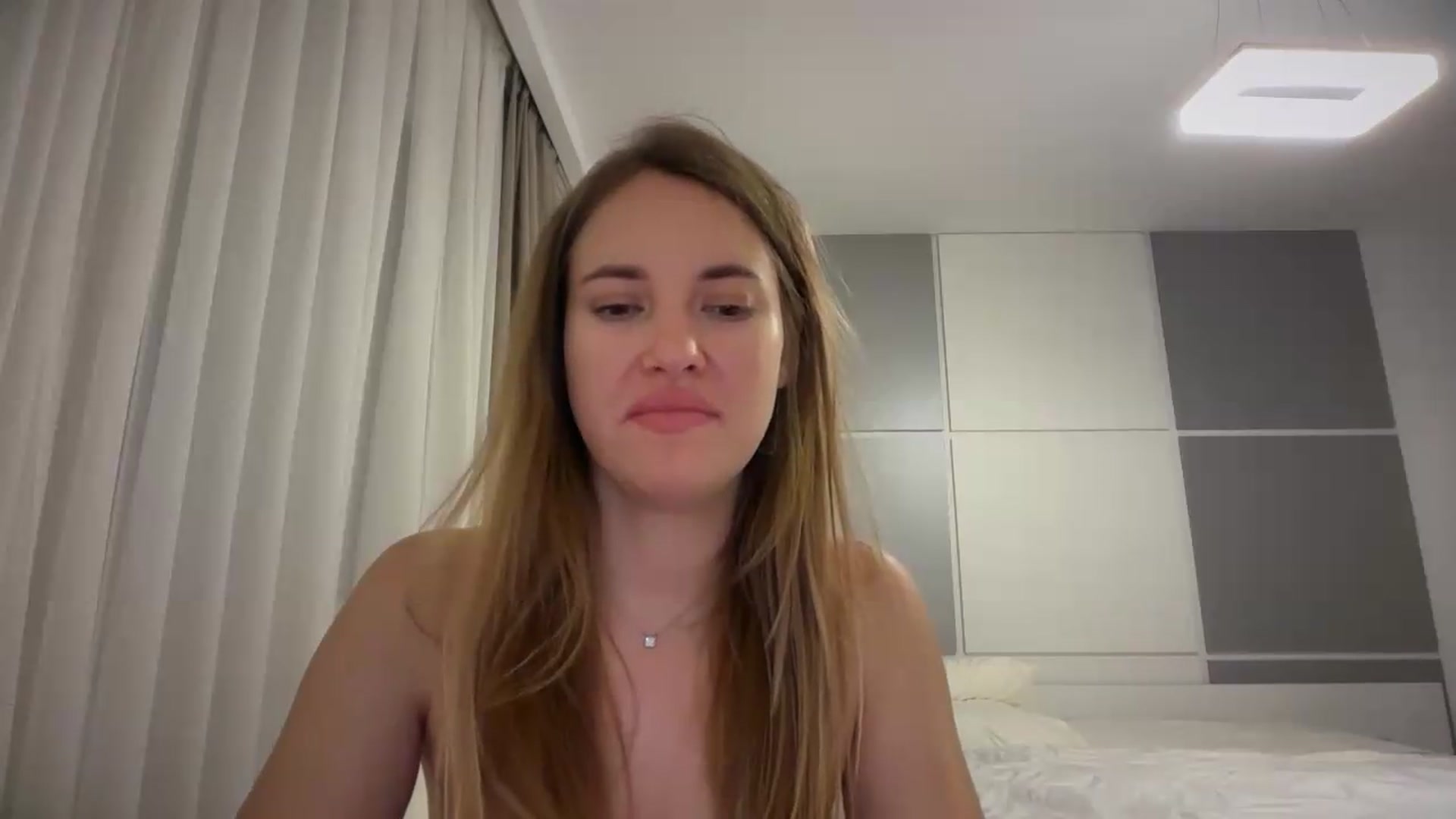 Gallery image thumbnail from SkySunFlower's myfreecams stream on, 08/09/2026, 01:09 image 4 of 20