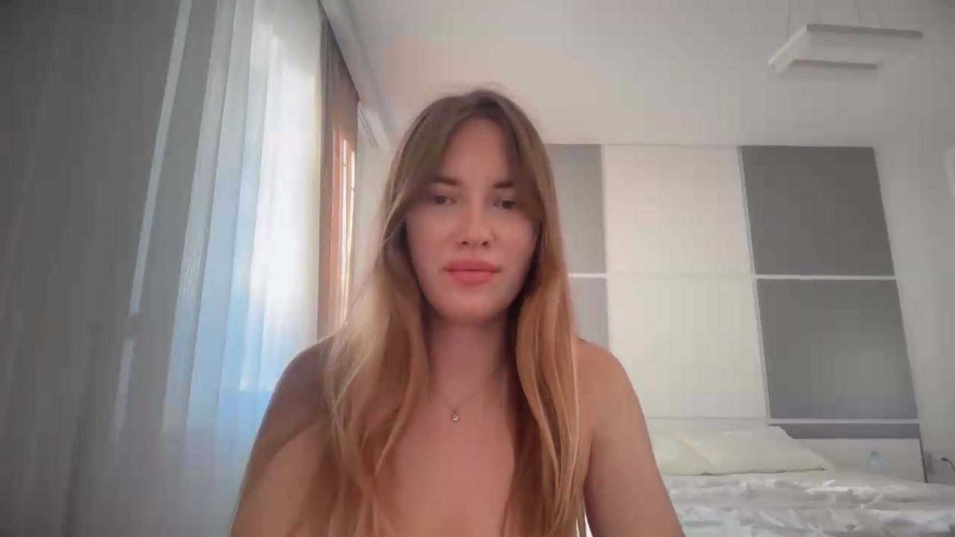 Gallery image thumbnail from SkySunFlower's myfreecams stream on, 08/11/2026, 17:11 image 4 of 20