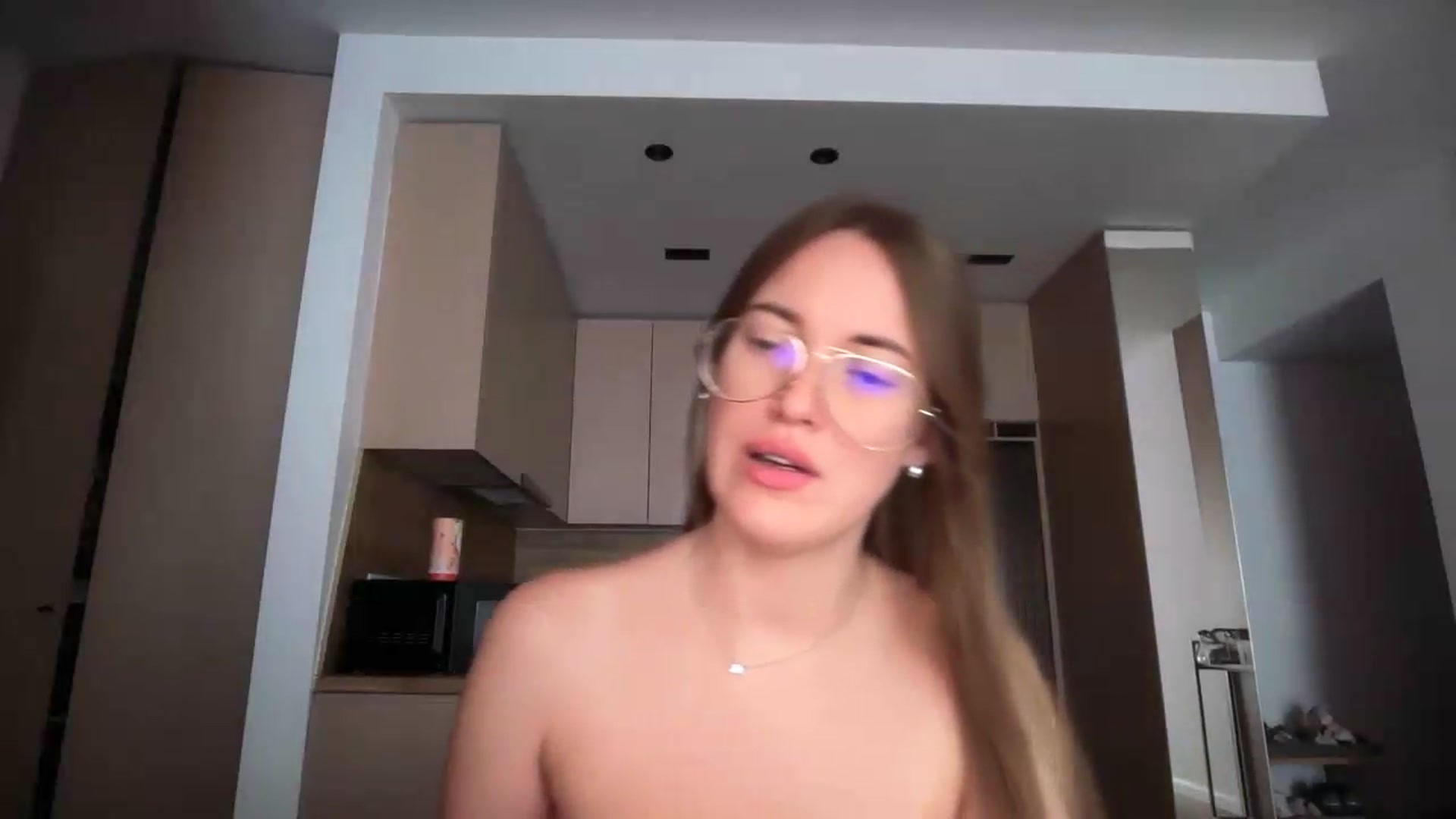 Gallery image thumbnail from SkySunFlower's myfreecams stream on, 08/14/2026, 05:26 image 11 of 20