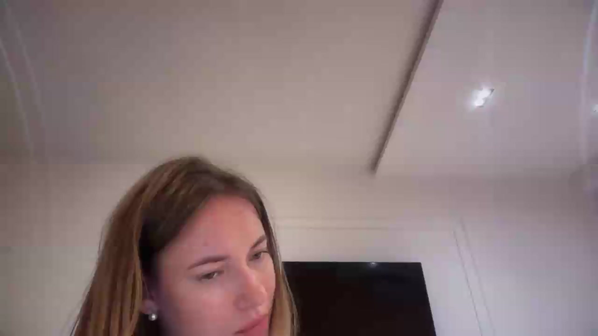 Gallery image thumbnail from SkySunFlower's myfreecams stream on, 08/23/2026, 03:58 image 3 of 20