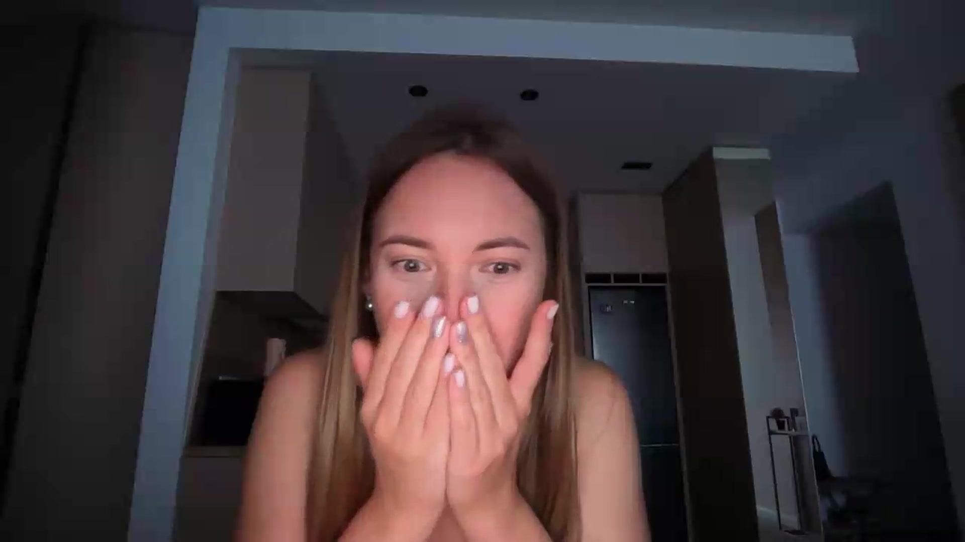 Gallery image thumbnail from SkySunFlower's myfreecams stream on, 08/23/2026, 05:16 image 14 of 20