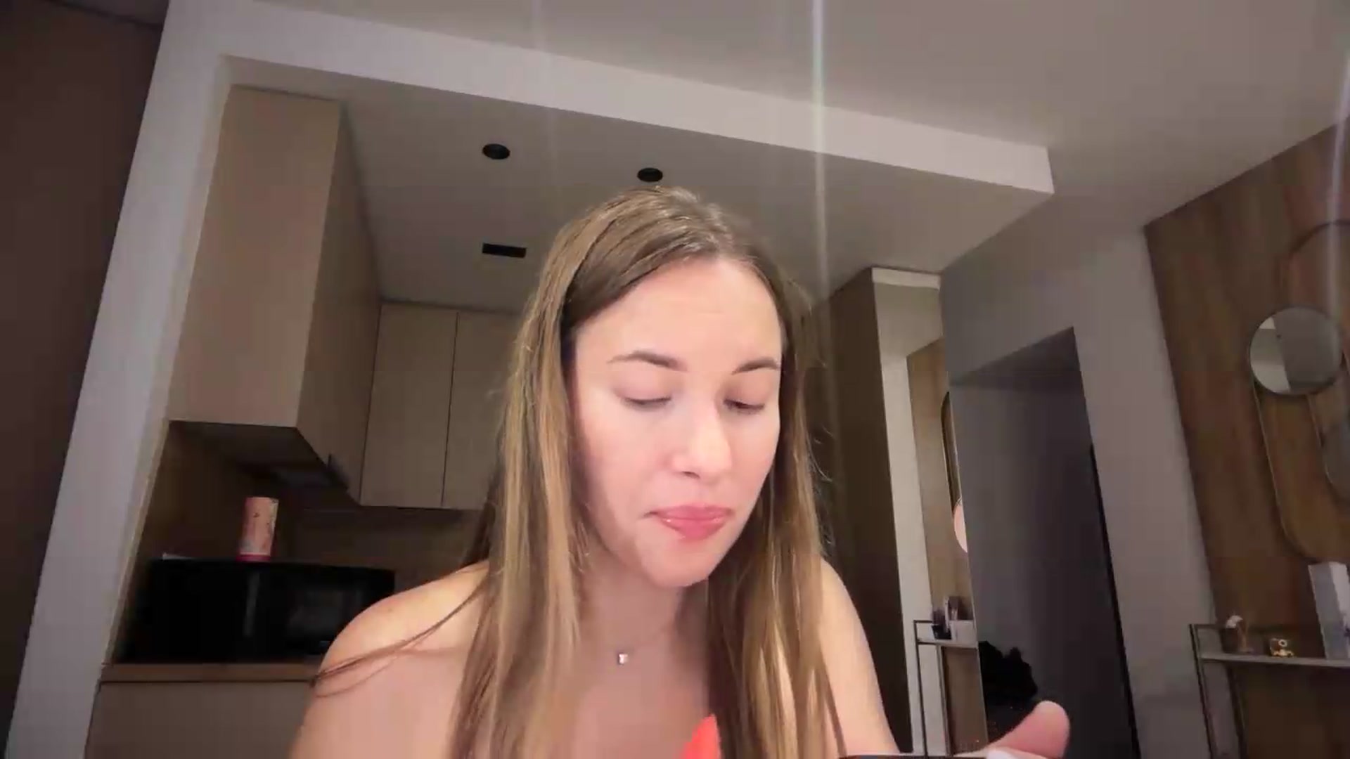 Gallery image thumbnail from SkySunFlower's myfreecams stream on, 08/24/2026, 04:58 image 15 of 20