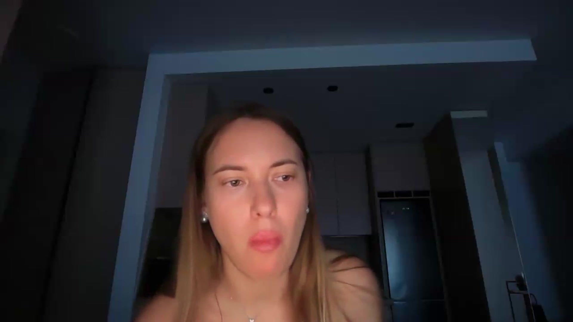 Gallery image thumbnail from SkySunFlower's myfreecams stream on, 08/26/2026, 04:56 image 12 of 20