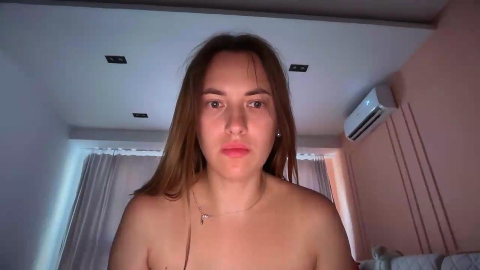 Gallery image thumbnail from SkySunFlower's myfreecams stream on, 08/26/2026, 05:27 image 16 of 20
