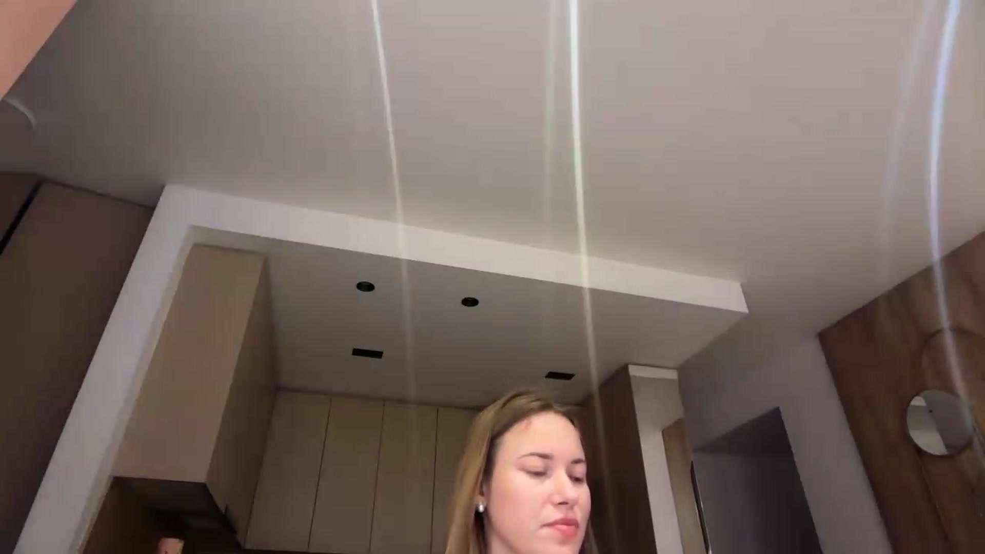 Gallery image thumbnail from SkySunFlower's myfreecams stream on, 08/27/2026, 01:07 image 19 of 20