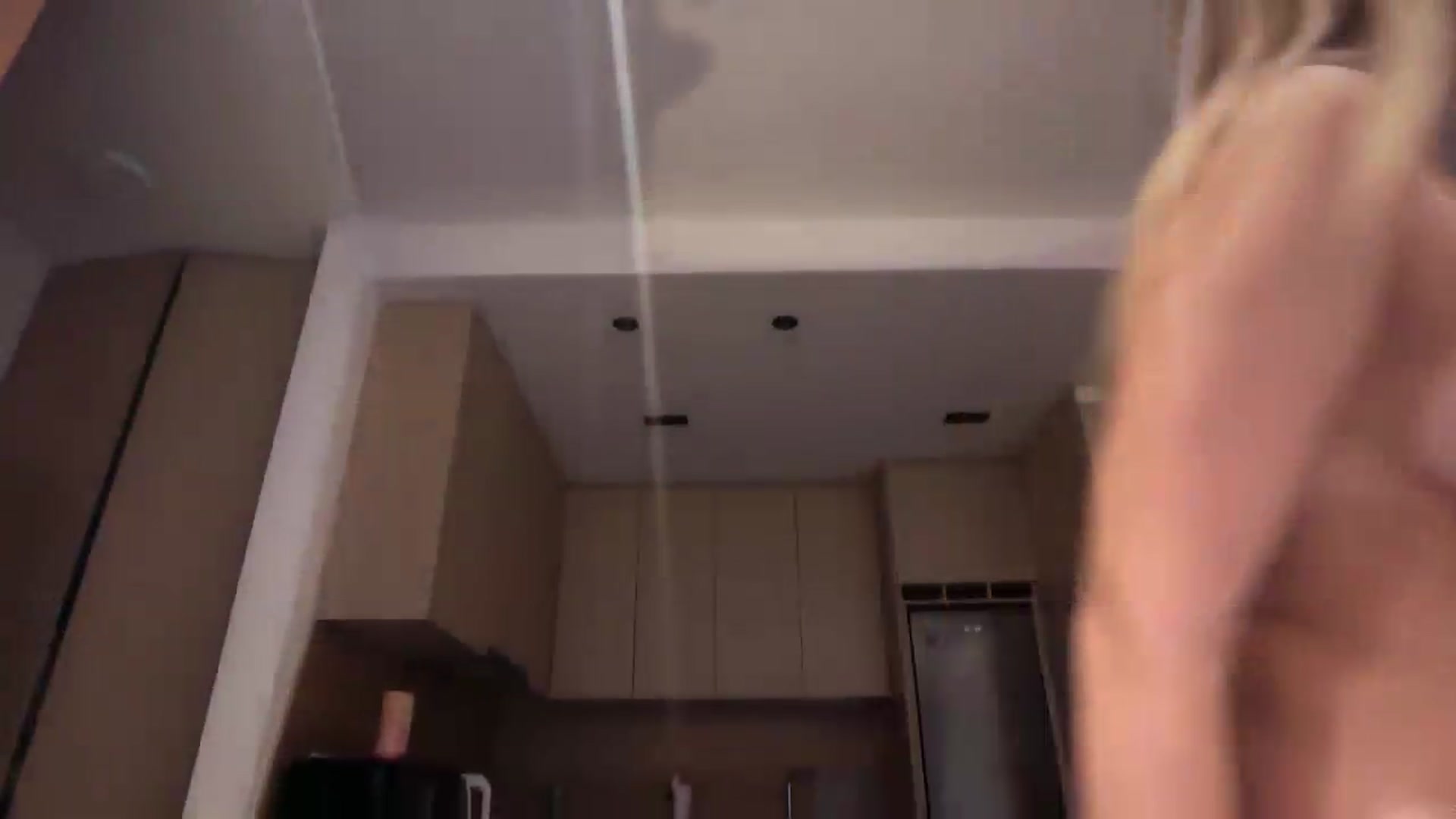 Gallery image thumbnail from SkySunFlower's myfreecams stream on, 08/27/2026, 04:11 image 2 of 20