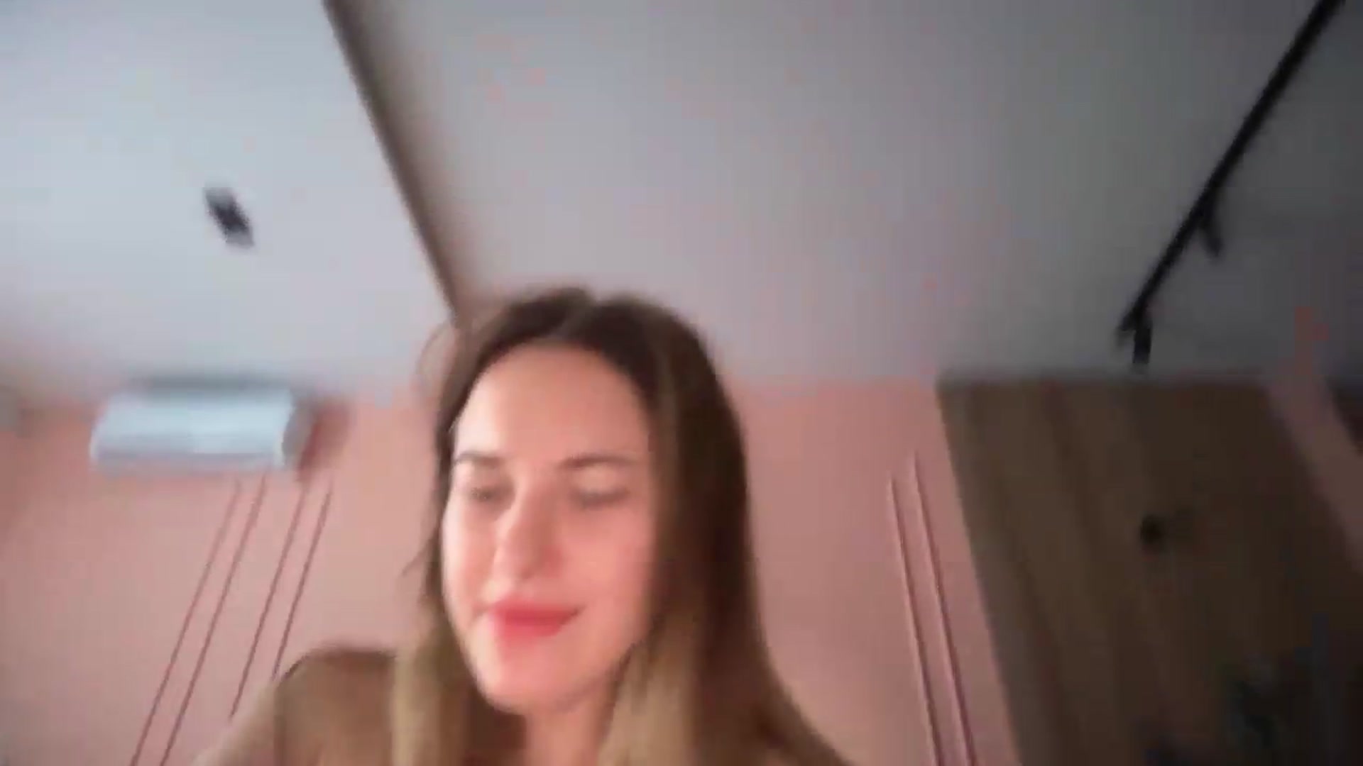 Gallery image thumbnail from SkySunFlower's myfreecams stream on, 08/27/2026, 05:39 image 18 of 20